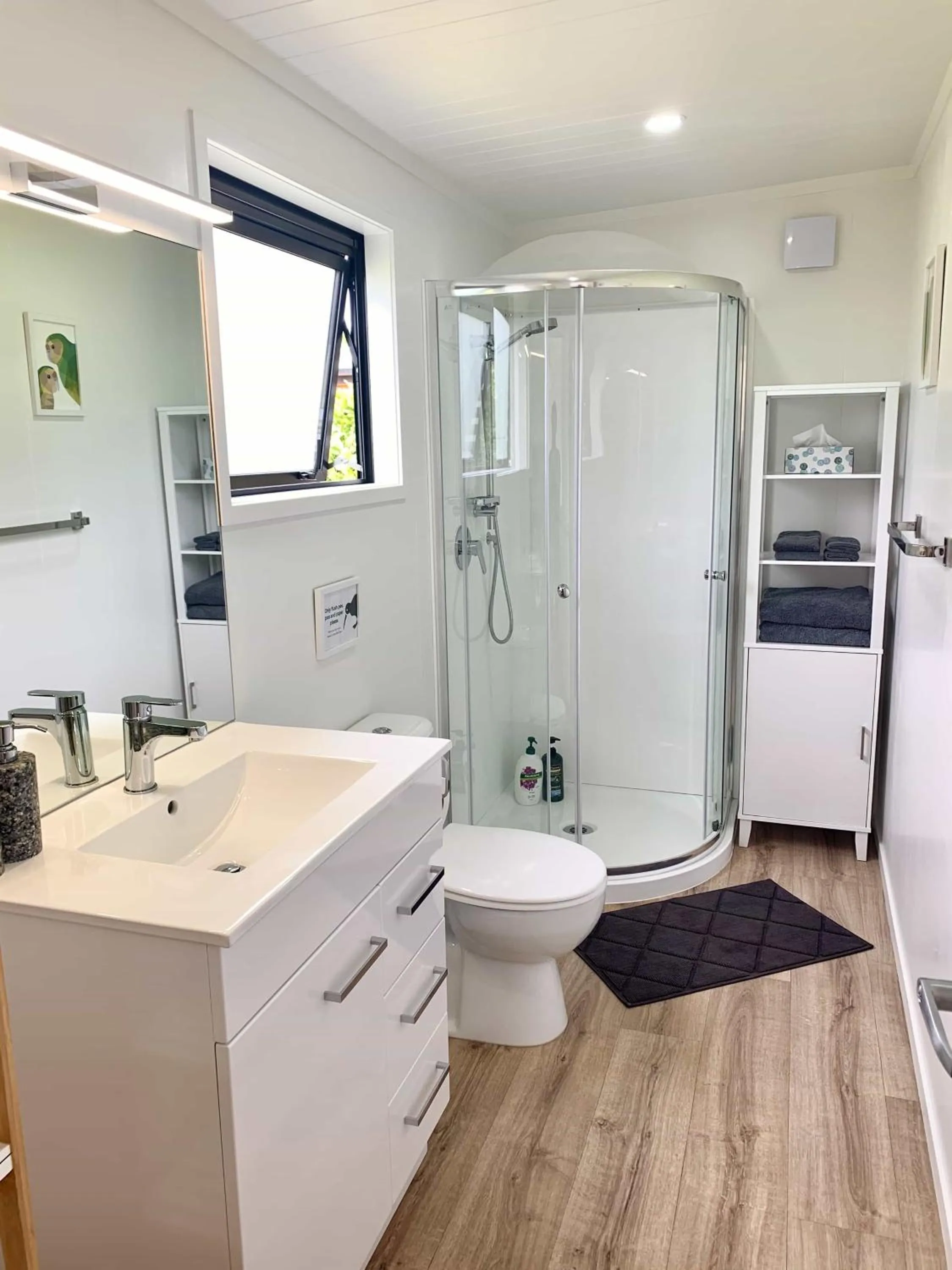 Shower in Heaven's Rest B&B