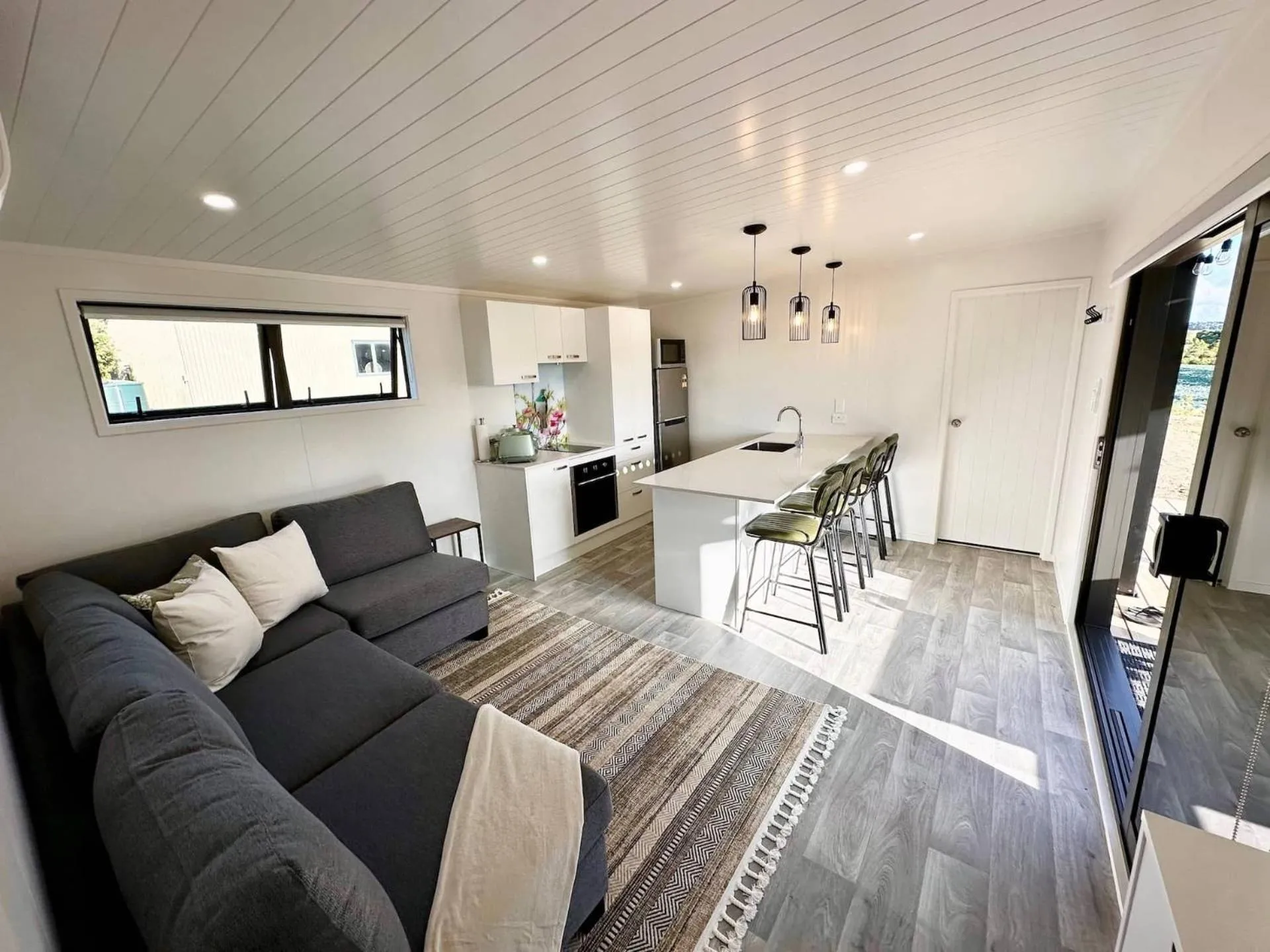 Kitchen or kitchenette in Heaven's Rest B&B