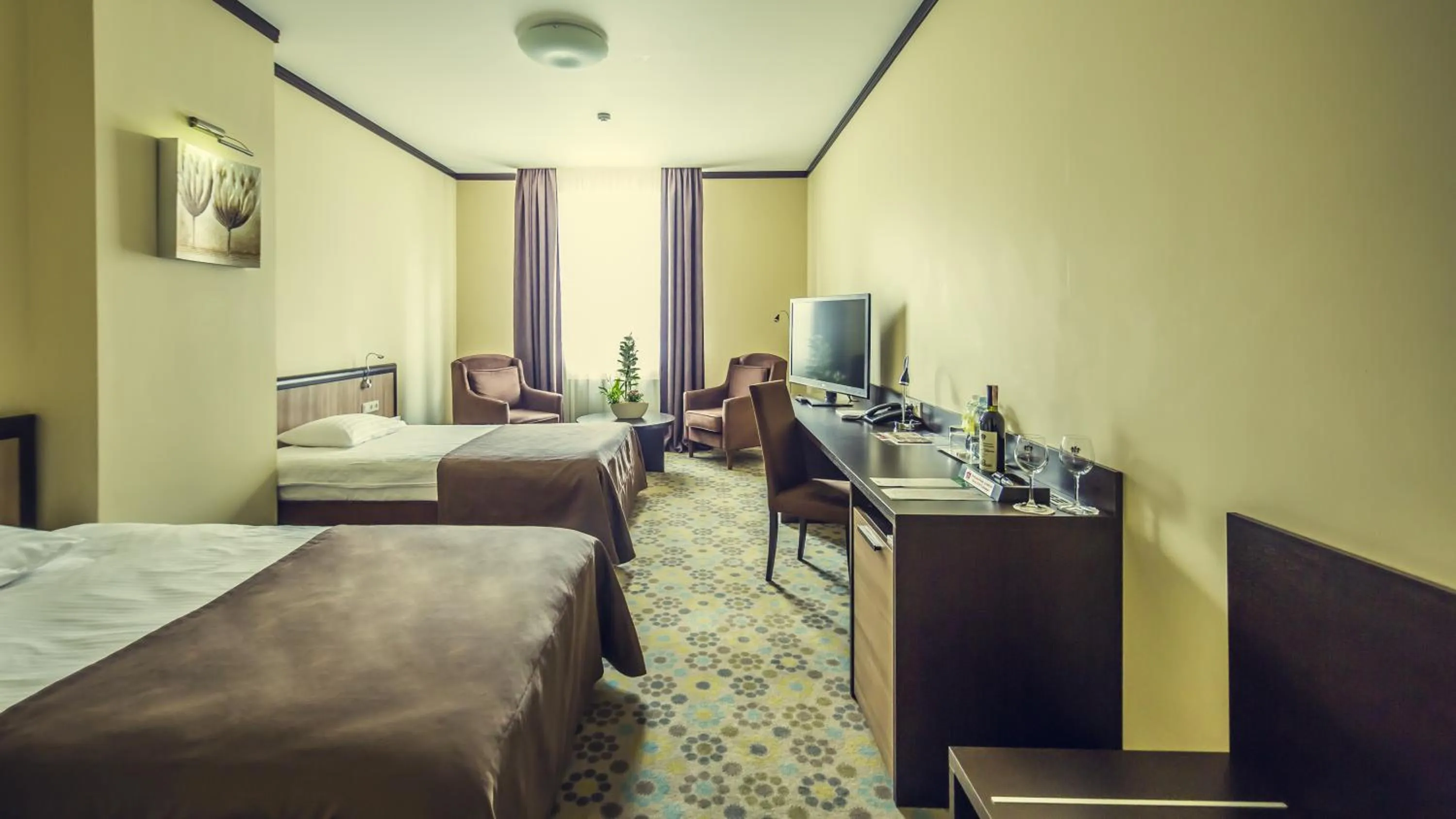 Photo of the whole room, Bed in Park-Hotel Golosievo