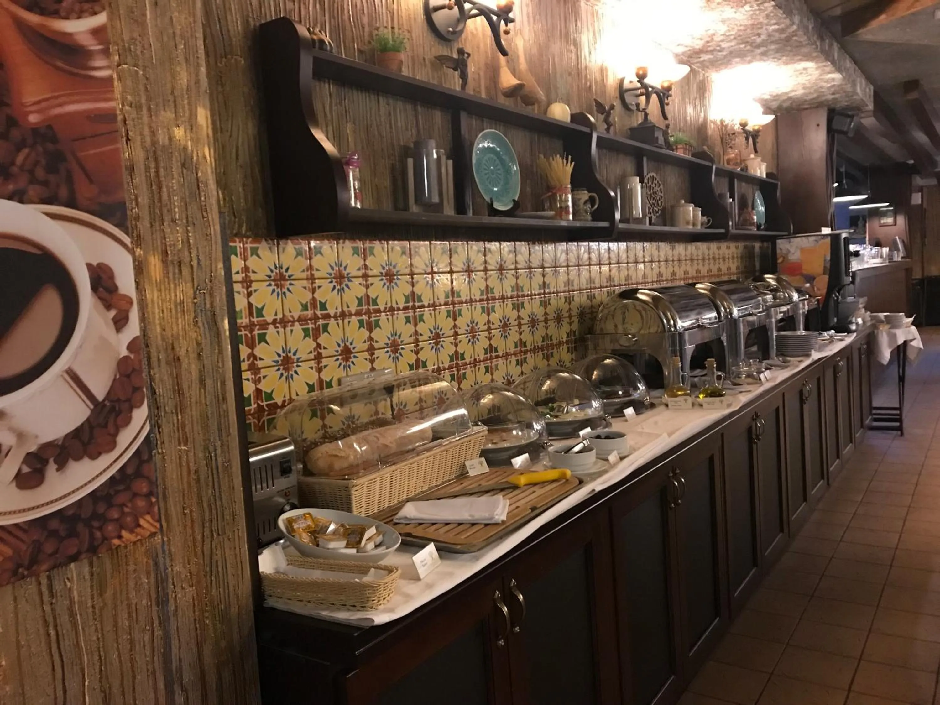 Breakfast in Park-Hotel Golosievo