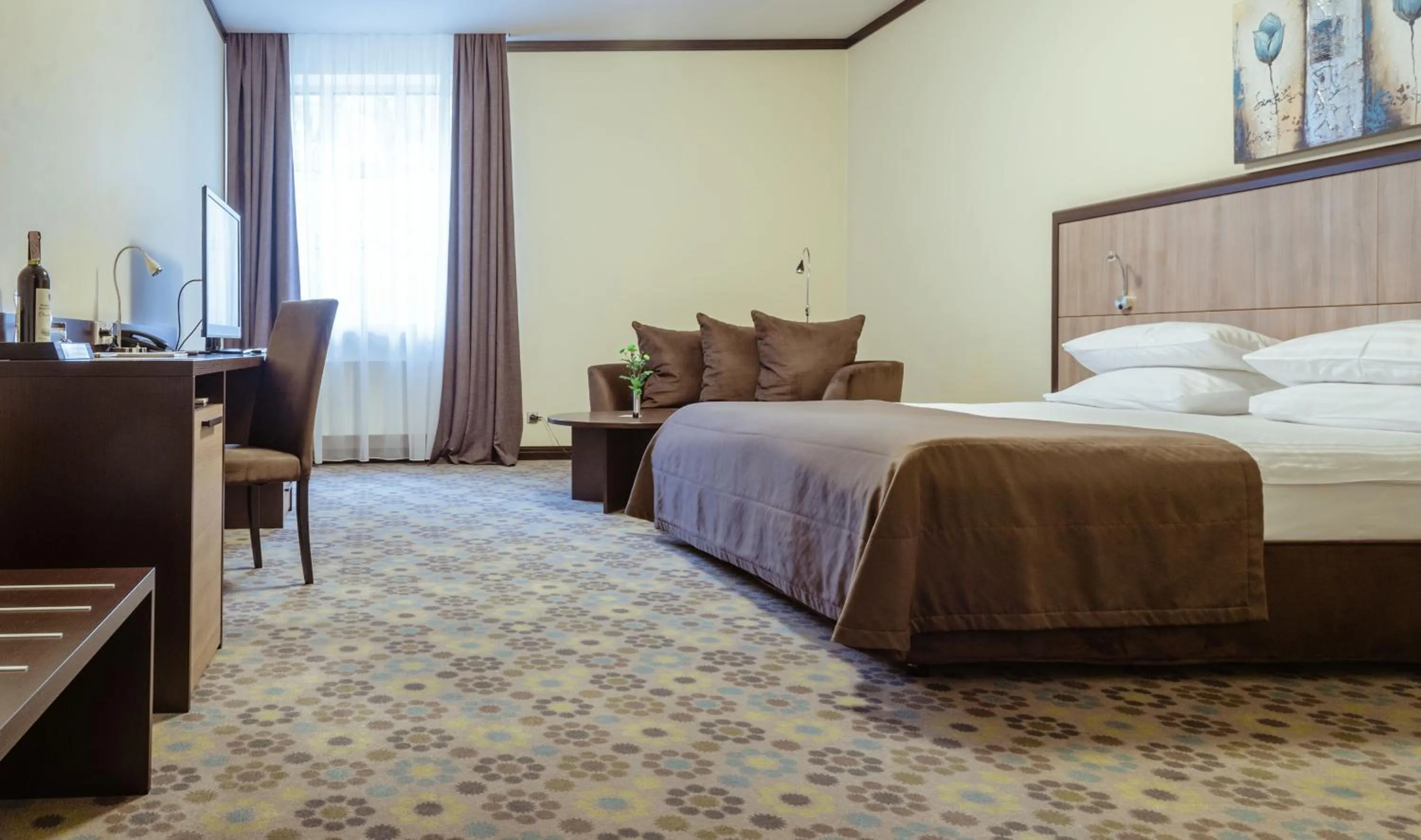 Photo of the whole room, Bed in Park-Hotel Golosievo