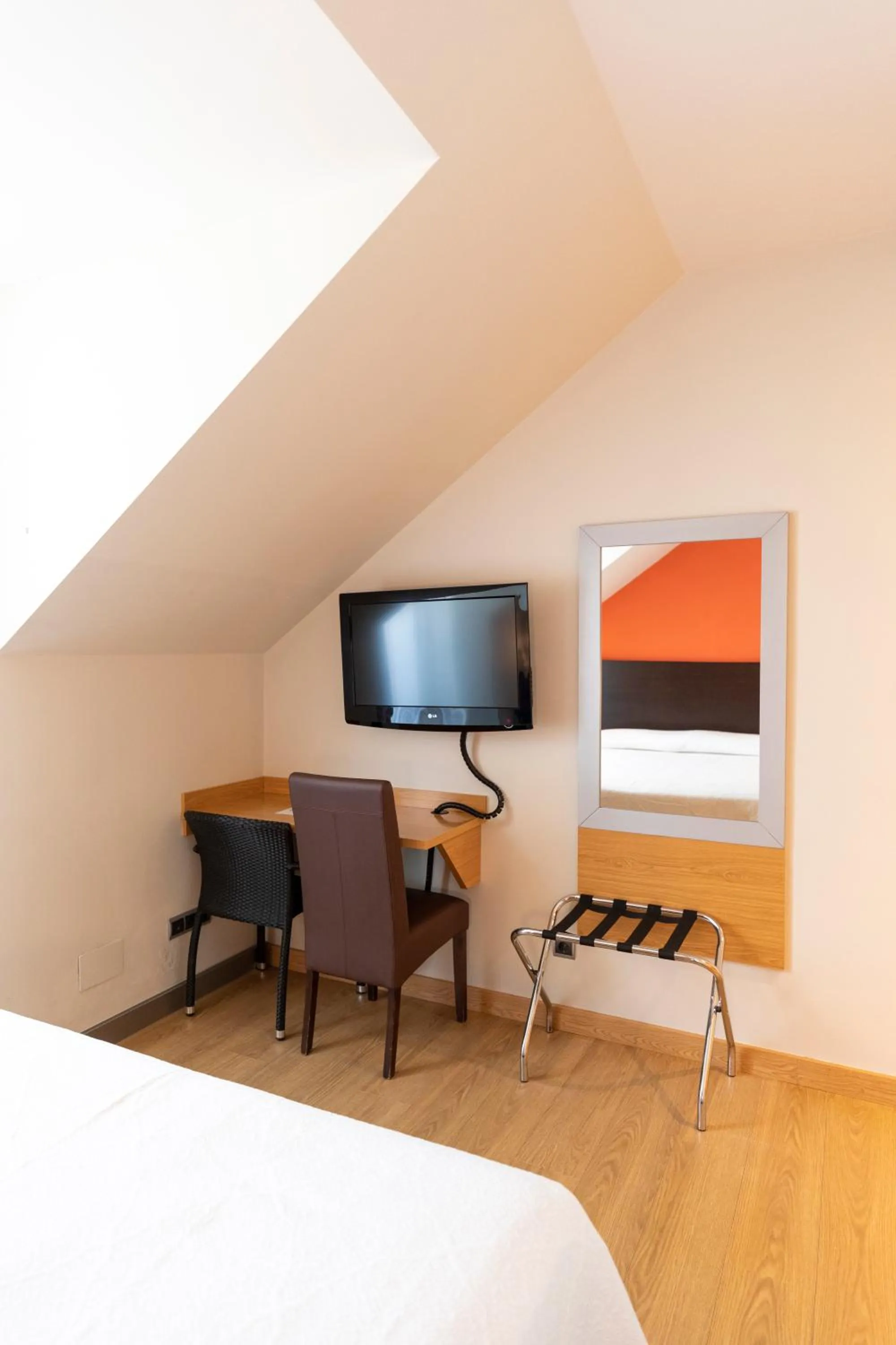 Seating area in Hotel Marítimo Ris con garaje