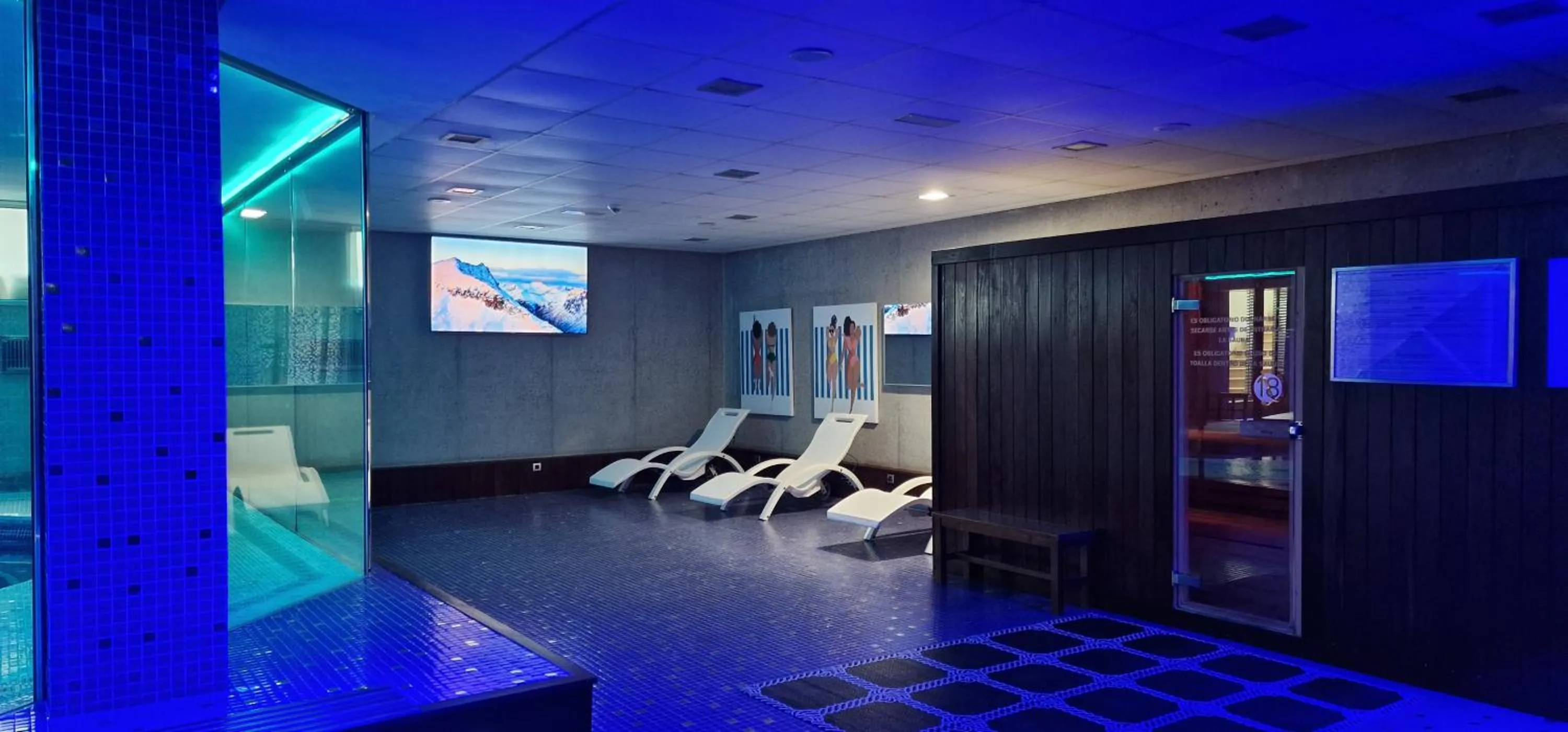 Sauna in Hotel Marítimo Ris con garaje