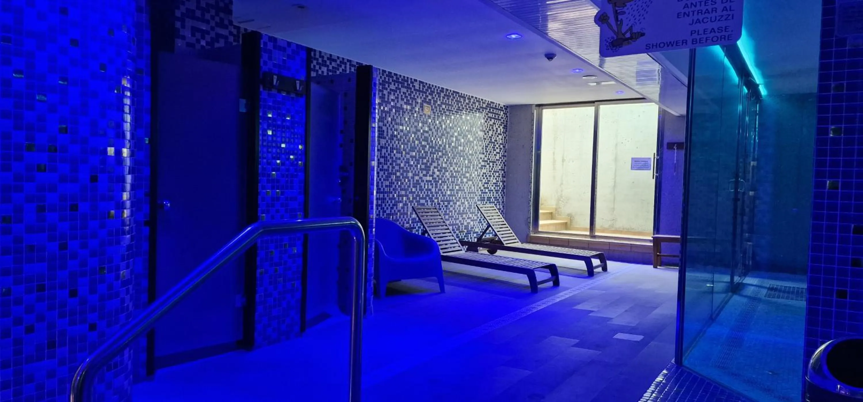 Spa and wellness centre/facilities in Hotel Marítimo Ris con garaje