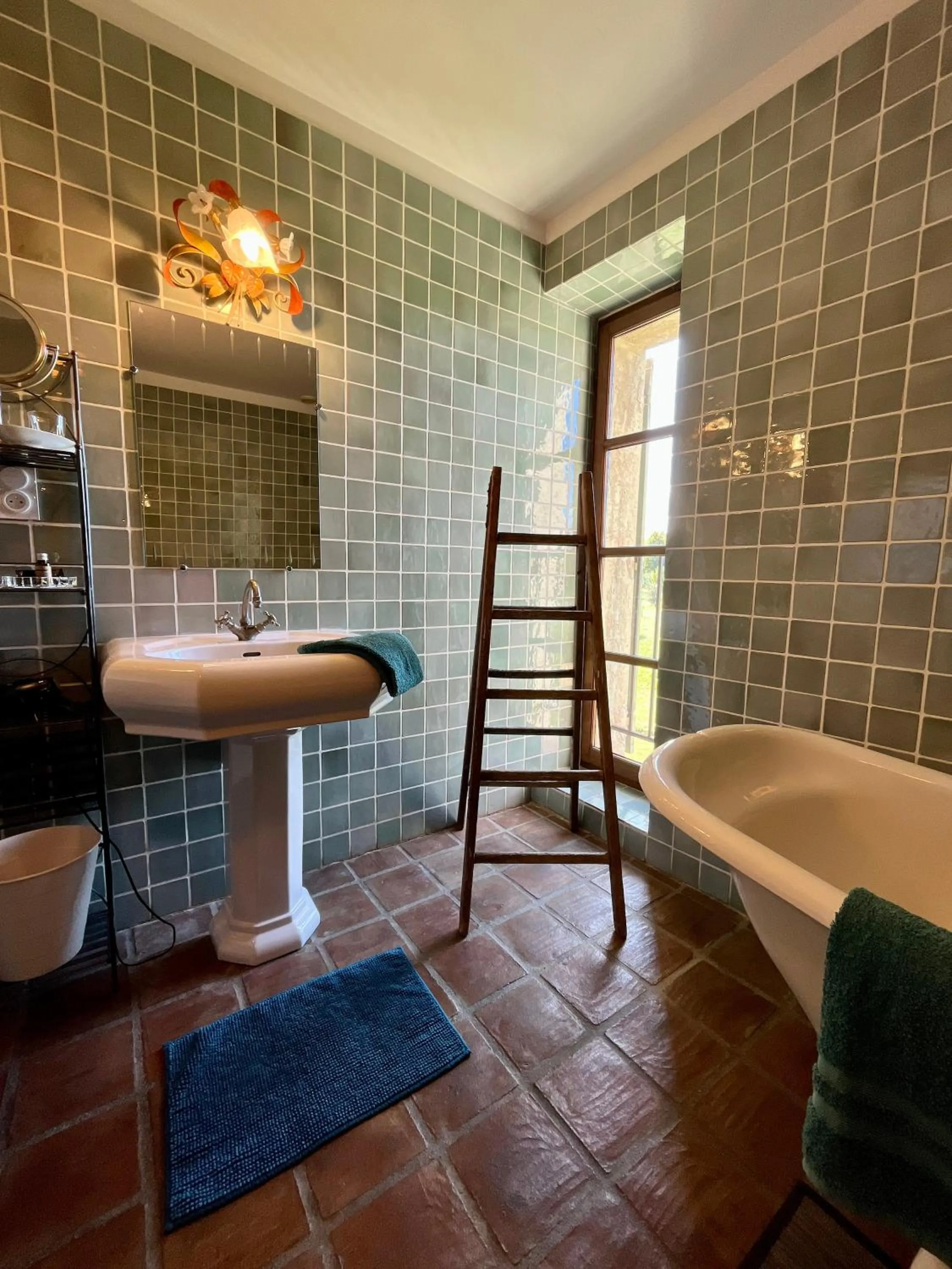 Bathroom in Le Mas Saint Jacques