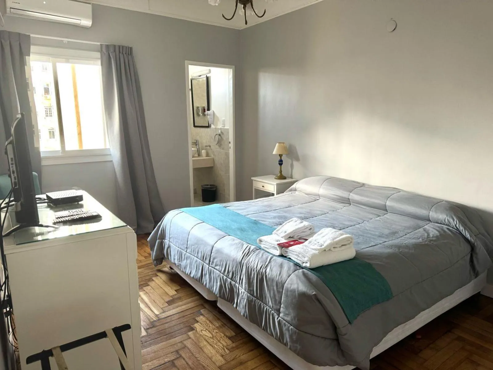 Bedroom, Bed in Hotel Lyon by MH