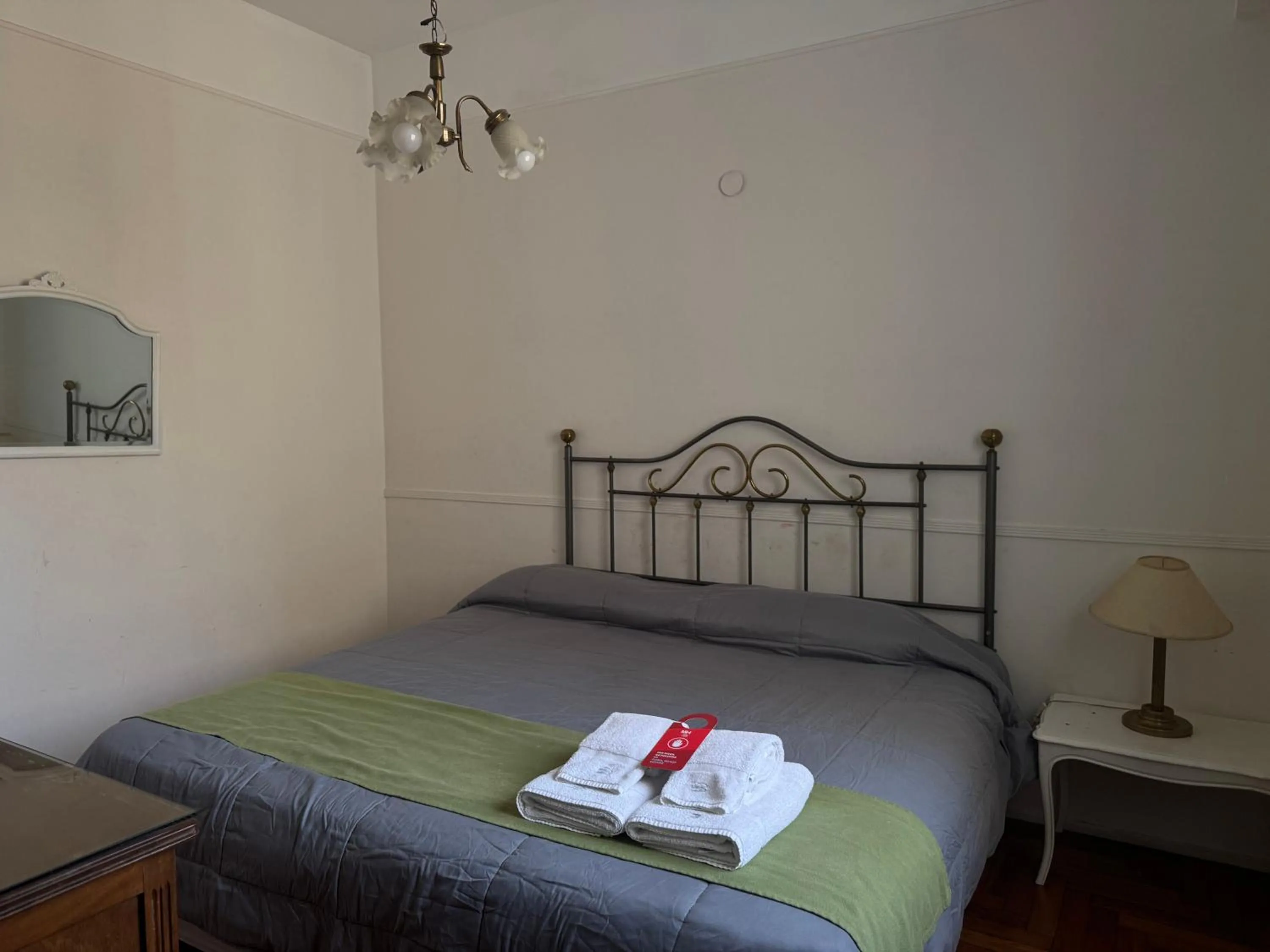 Bed in Hotel Lyon by MH