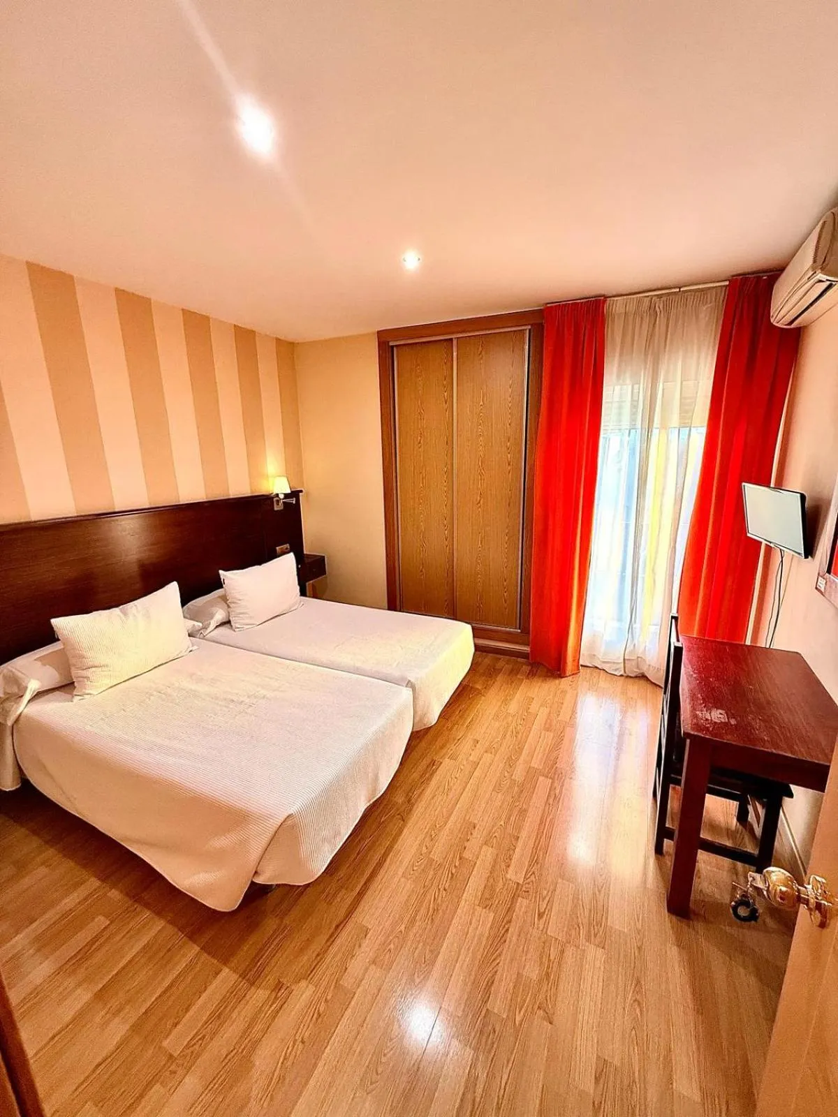 Bed in Hotel Fernando IV