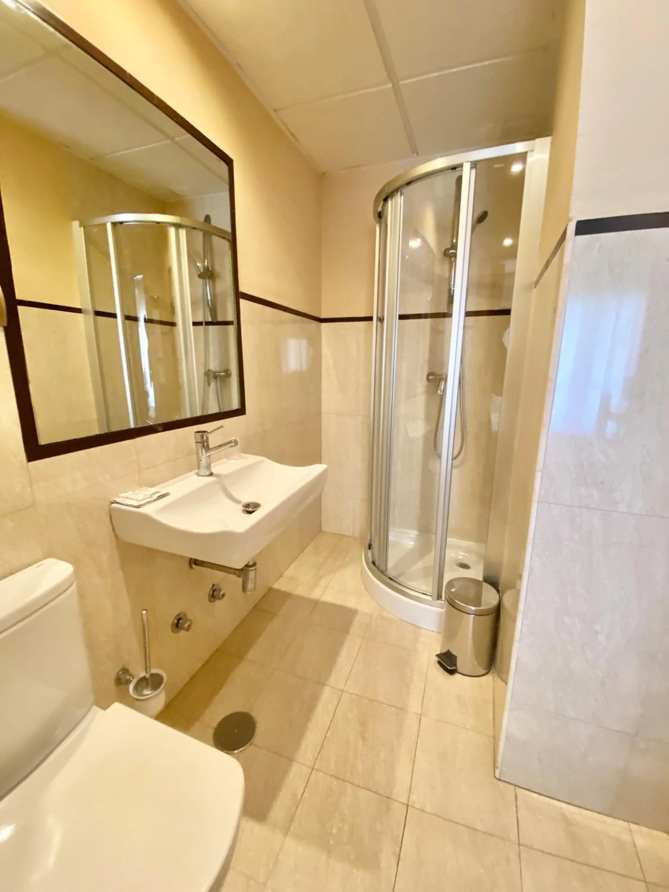 Shower in Hotel Fernando IV