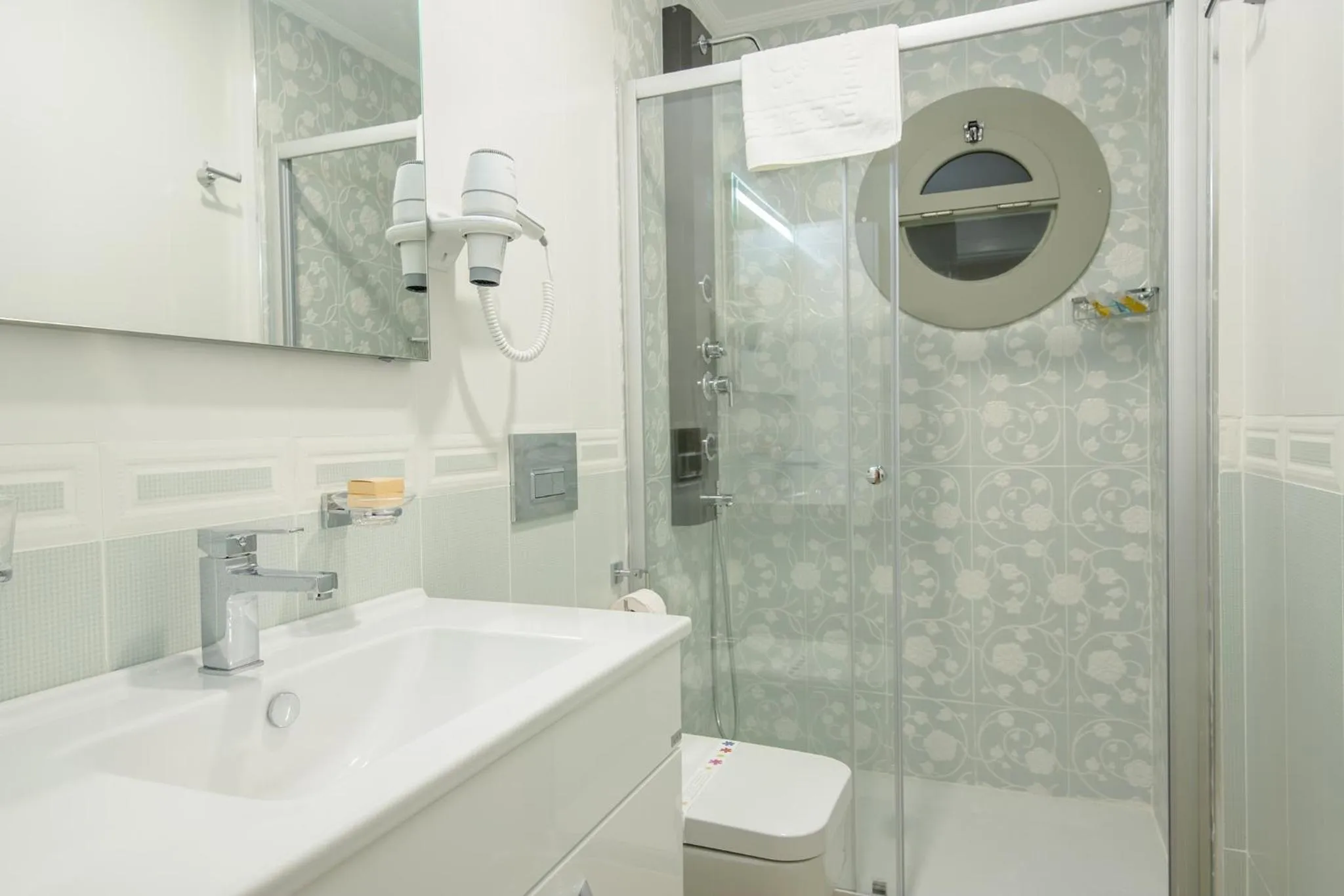 Toilet in Bademli Konak Otel