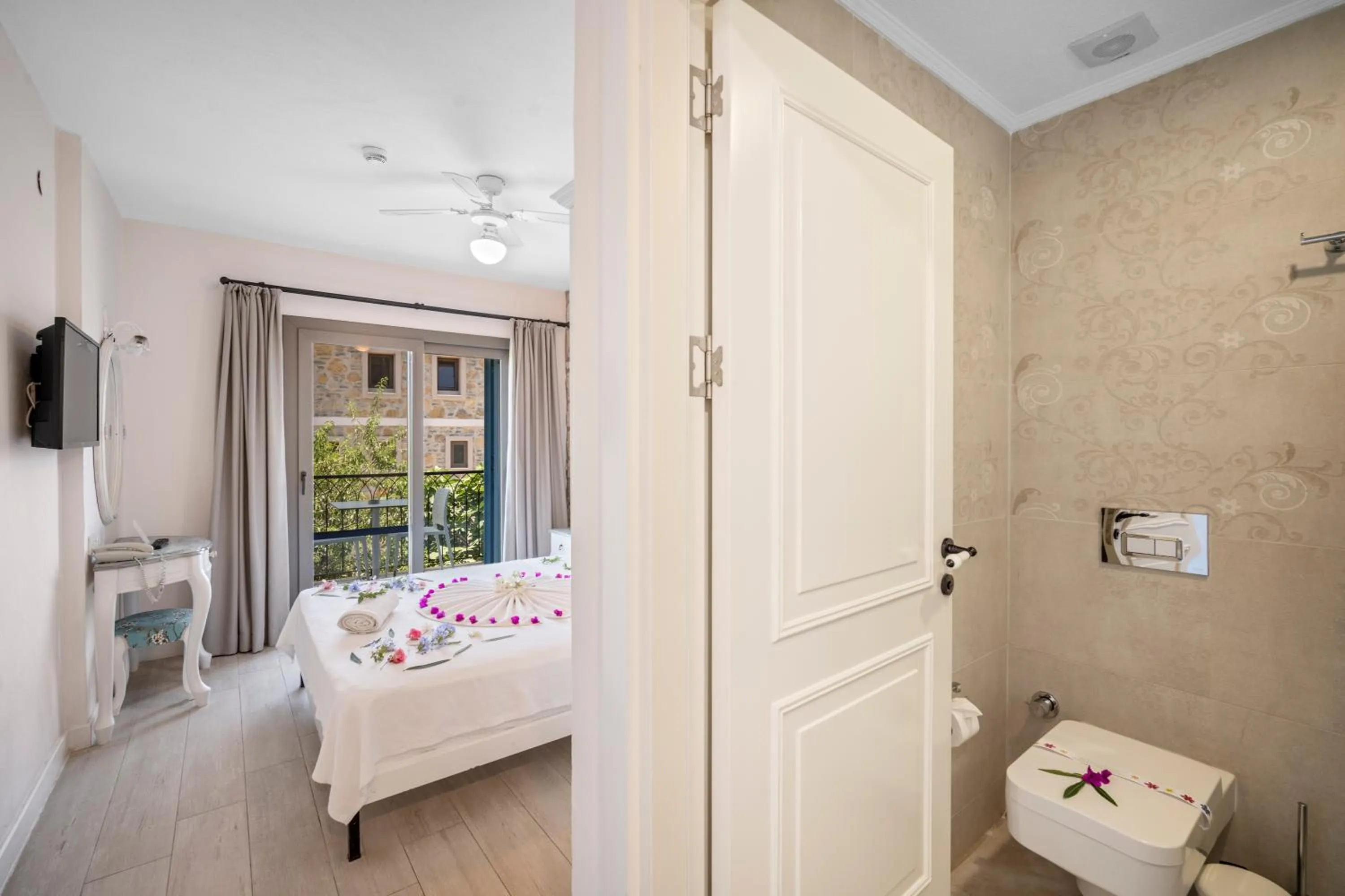 Bed in Bademli Konak Otel