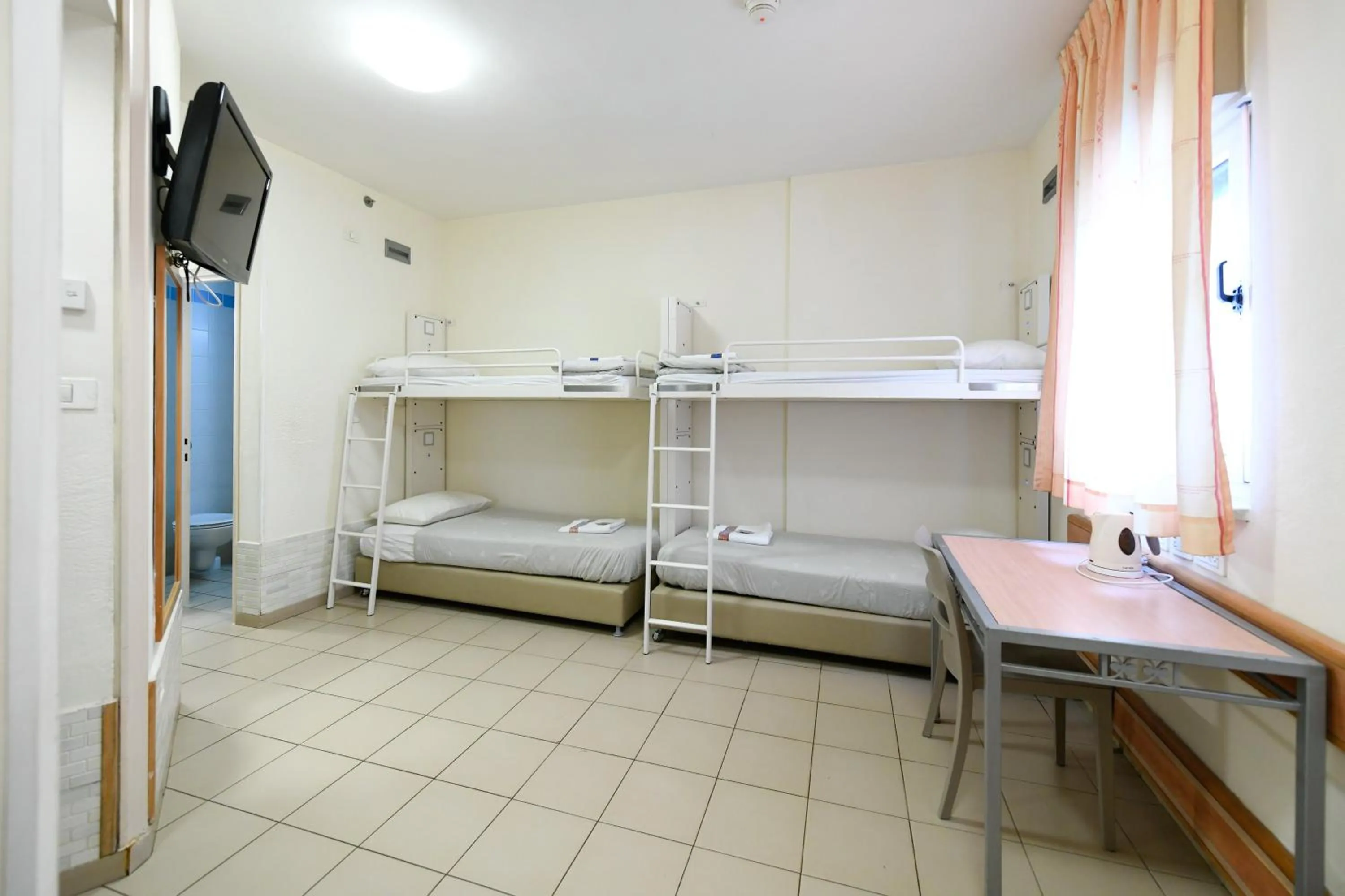 Bed in HI Agron - Jerusalem Hostel