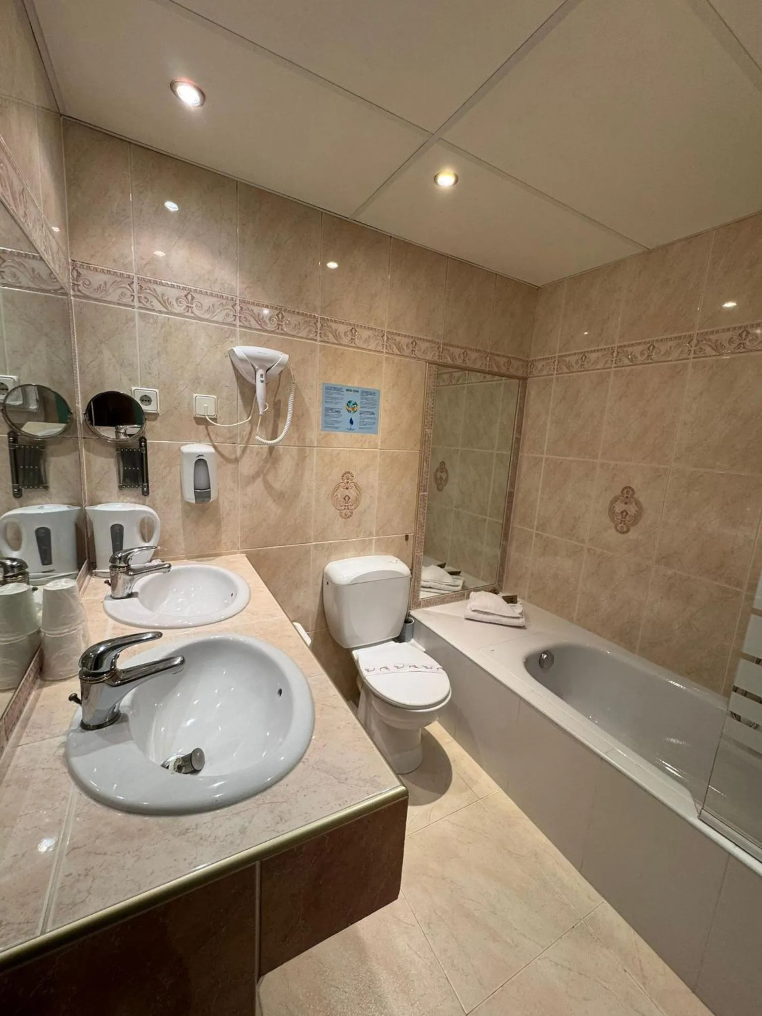 Toilet in Hotel Panda