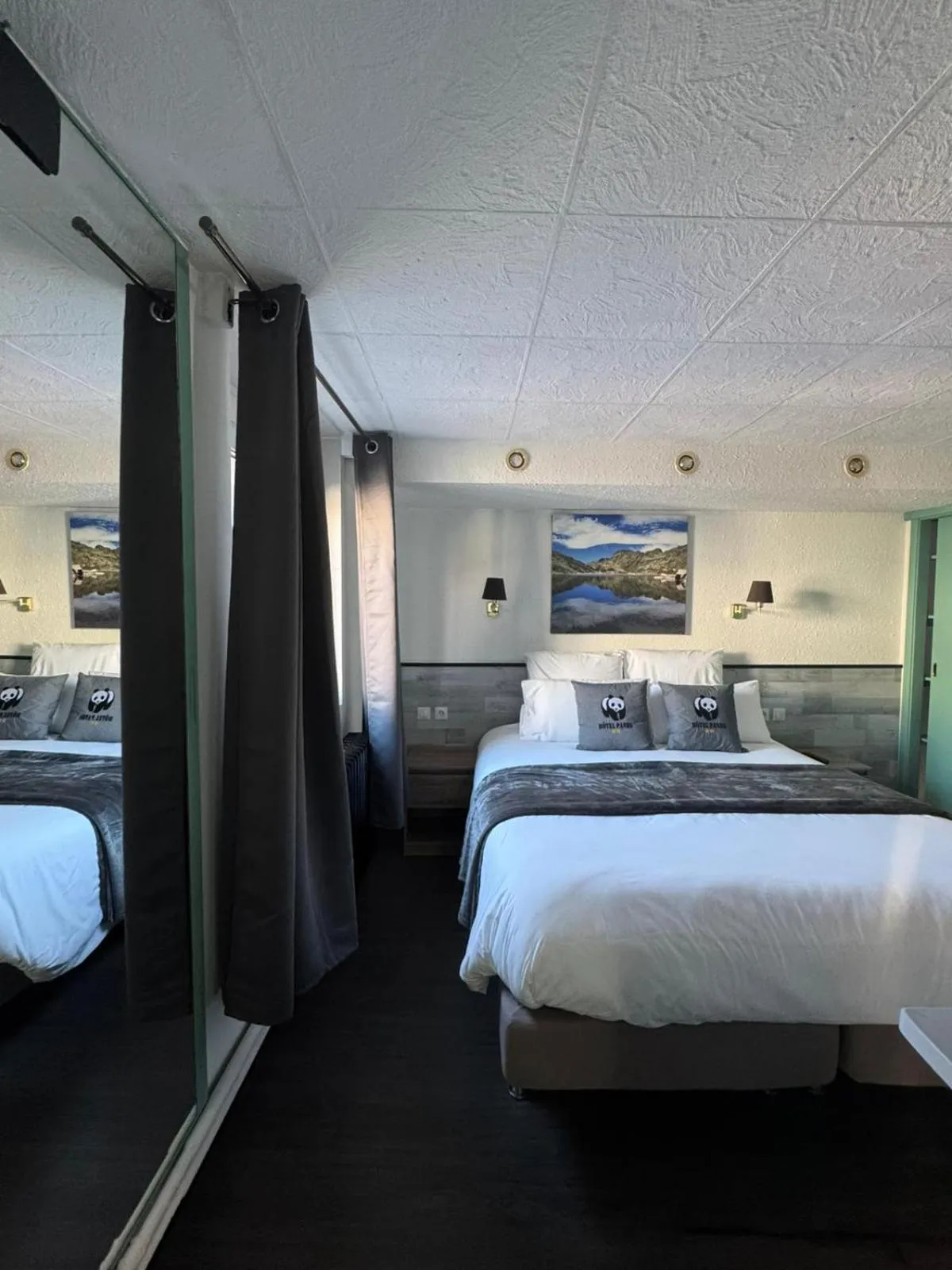 Photo of the whole room, Bed in Hotel Panda