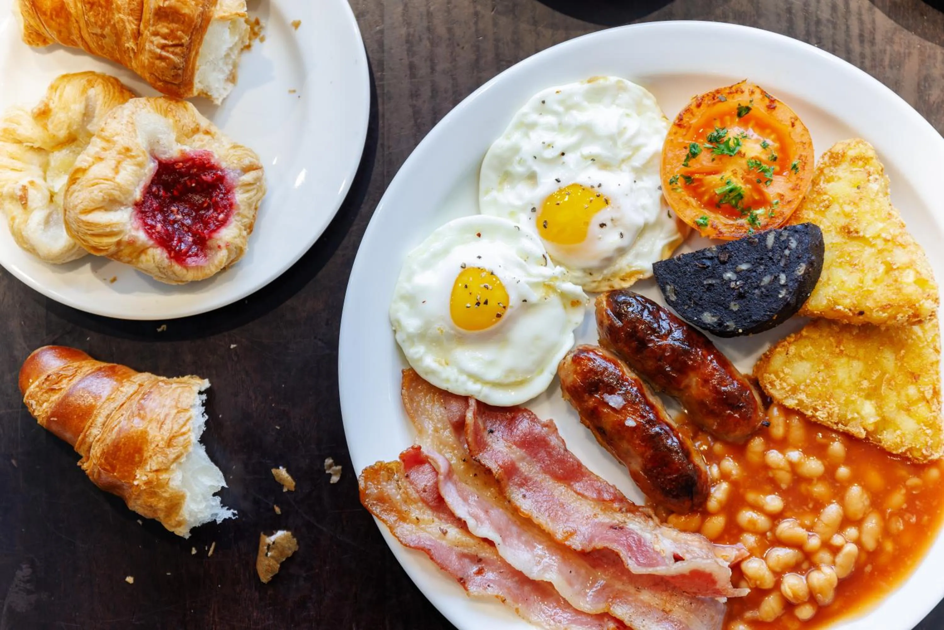 Breakfast in DoubleTree by Hilton Bristol North