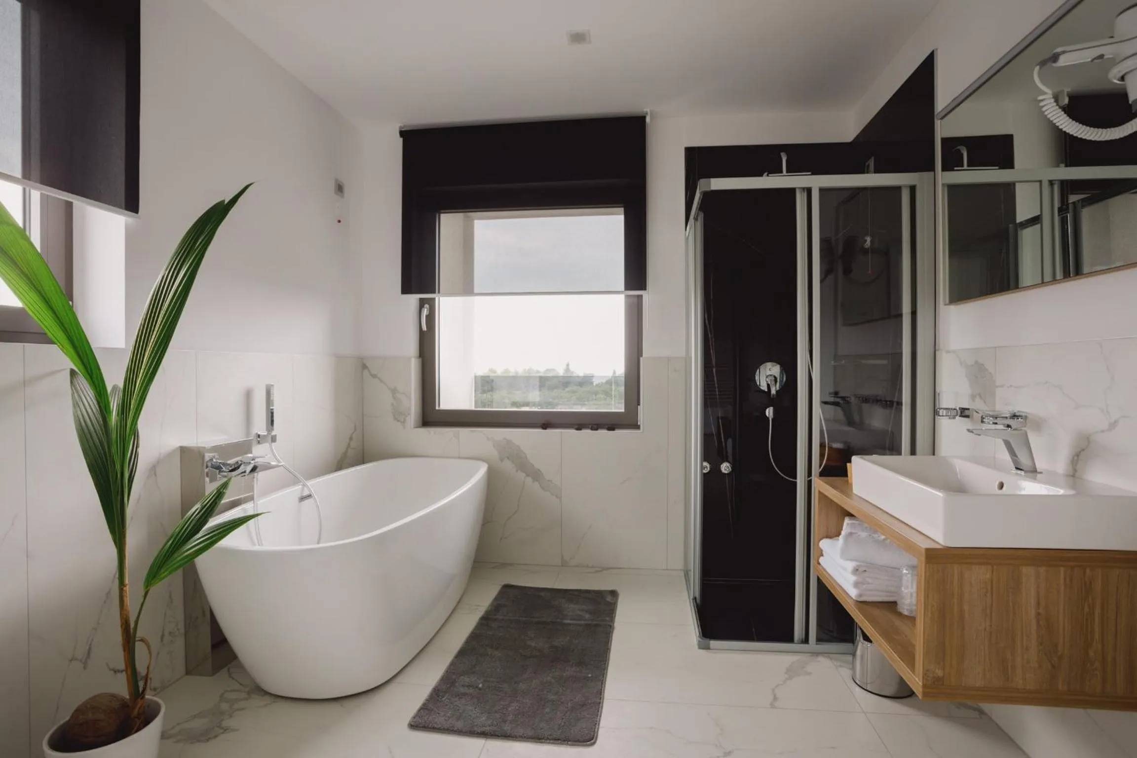 Shower in Residence Vaal