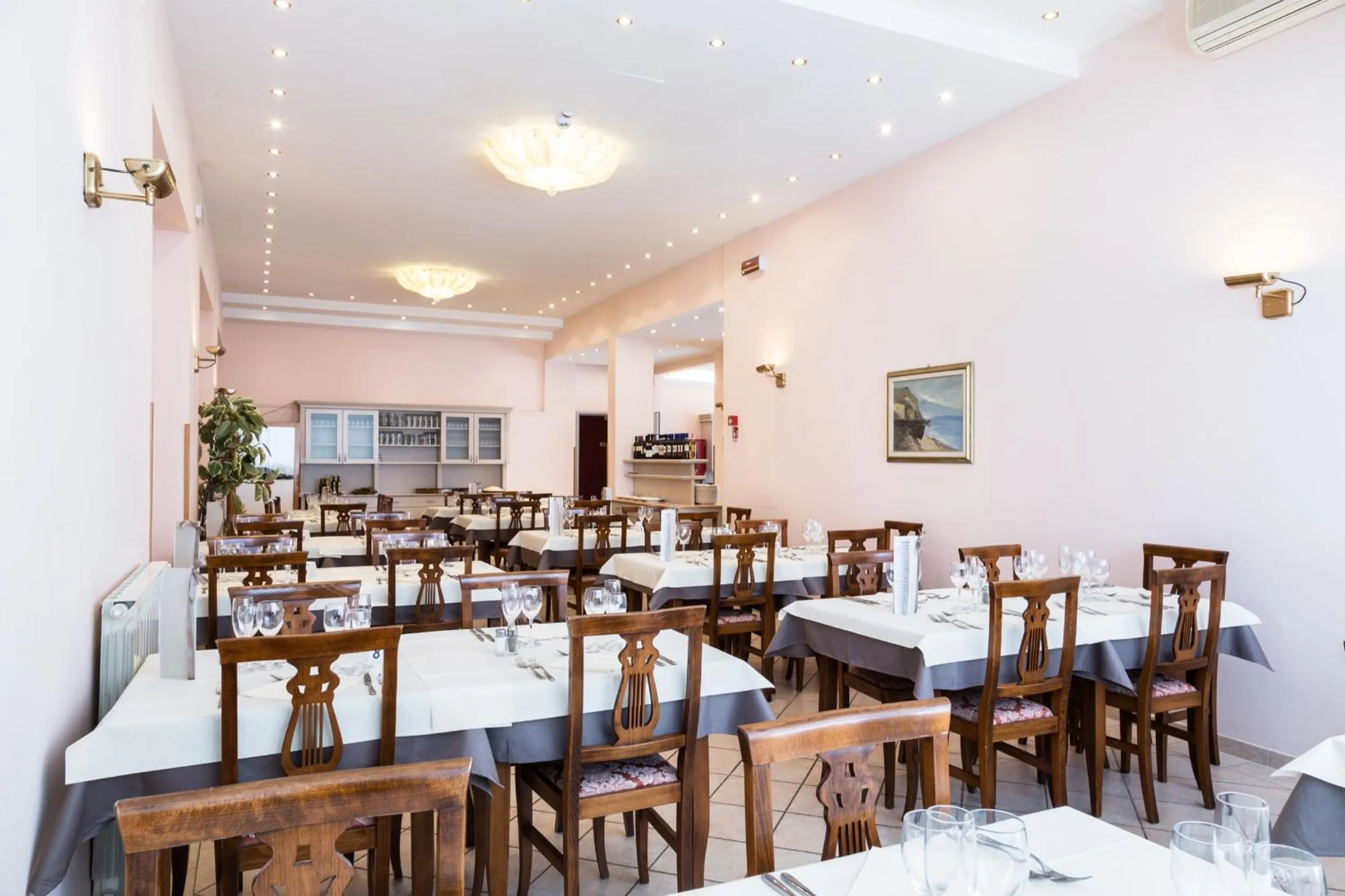 Restaurant/places to eat in Hotel Ambasciatori