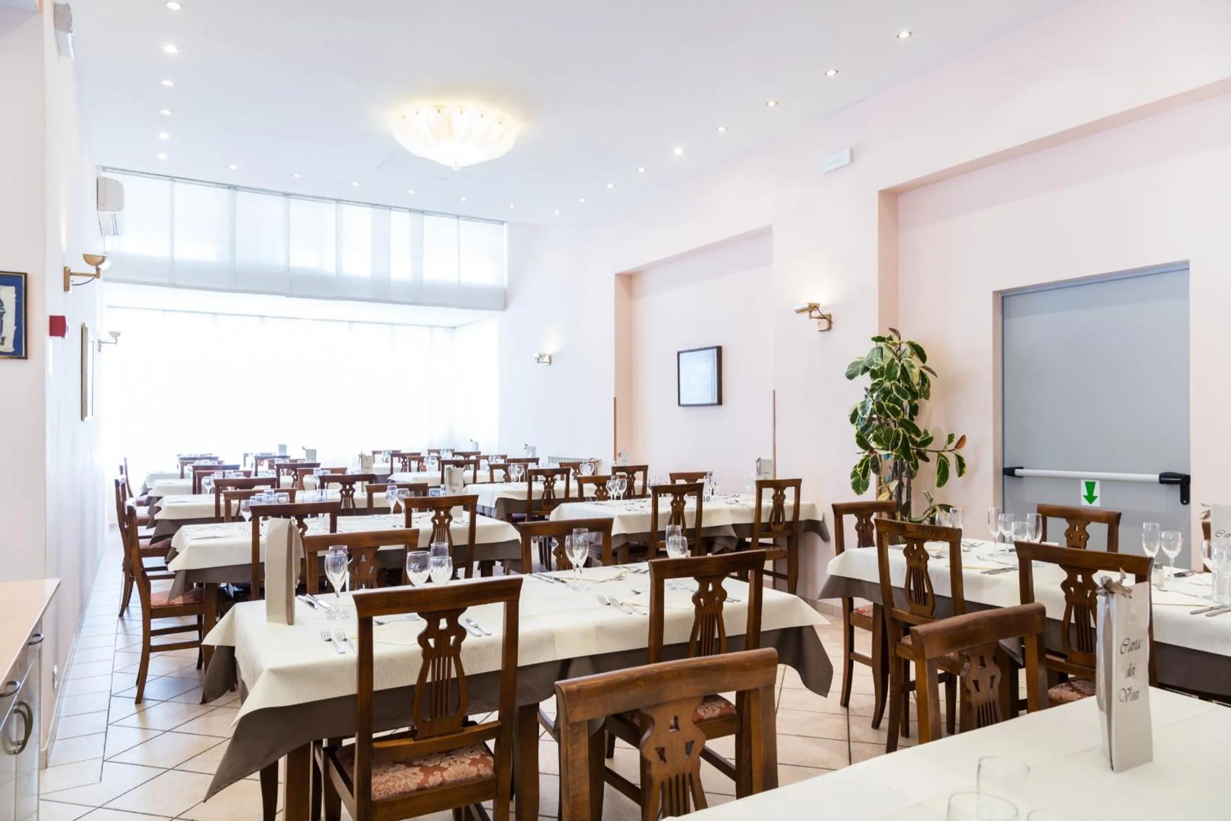 Restaurant/places to eat in Hotel Ambasciatori