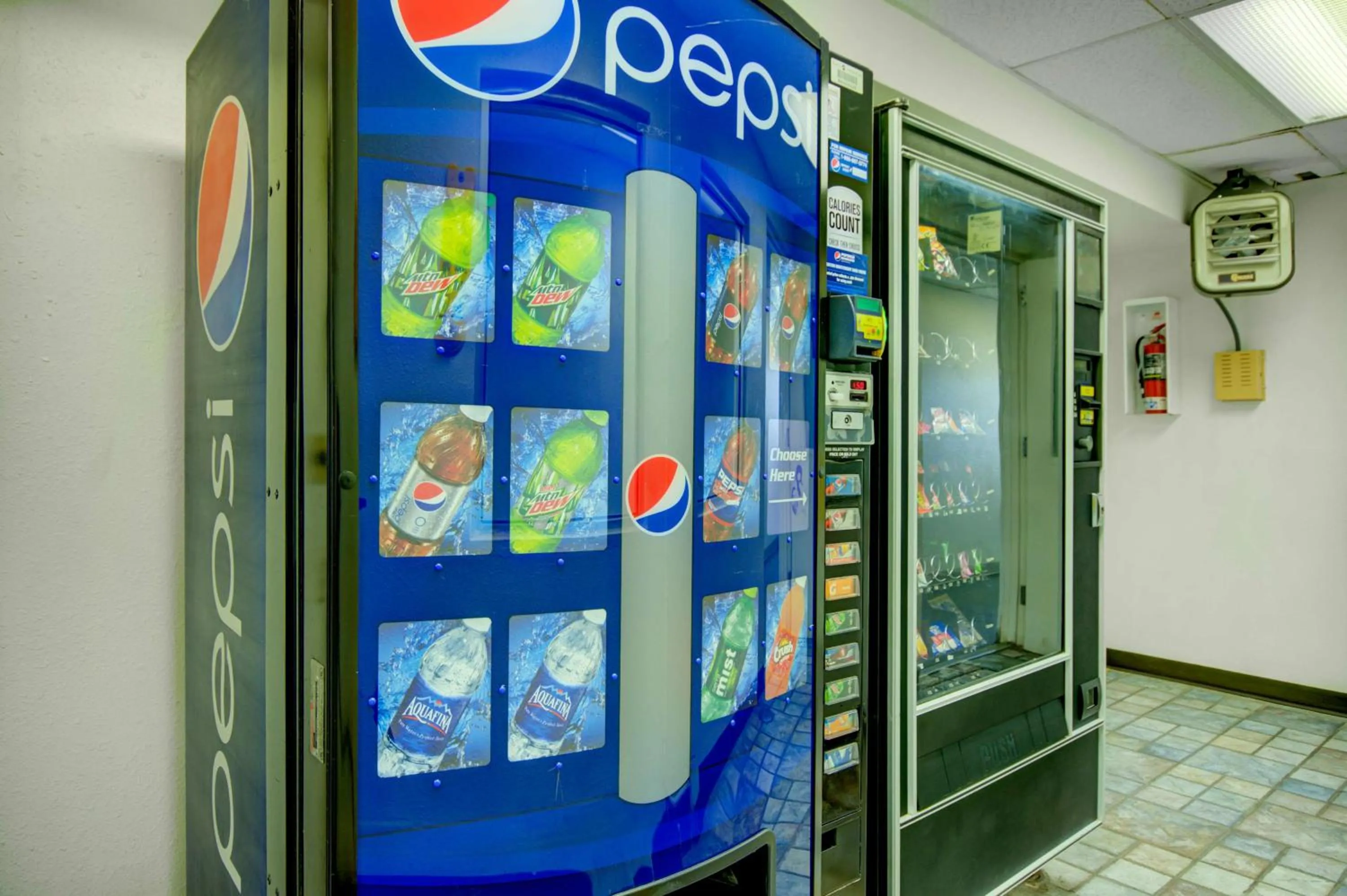 Property building in Motel 6-Lima, OH