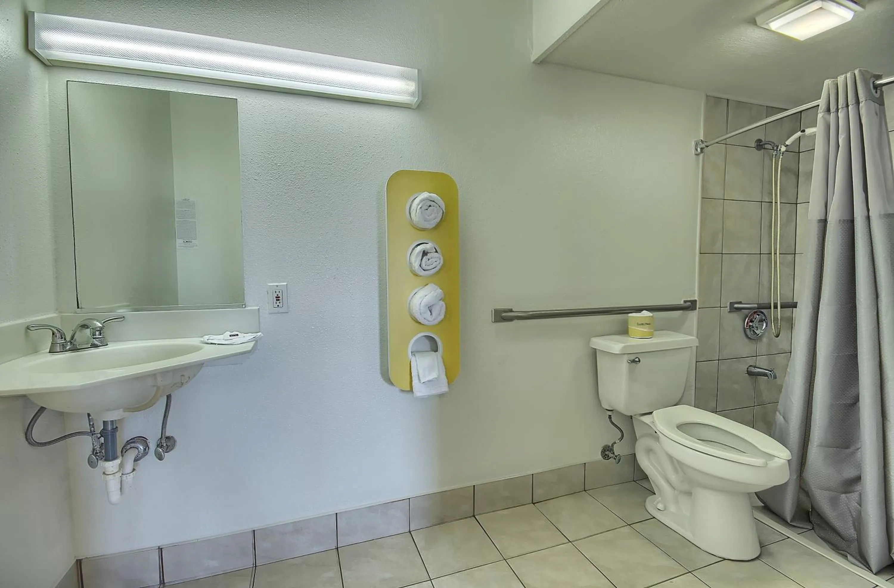 Bathroom in Motel 6-Lima, OH