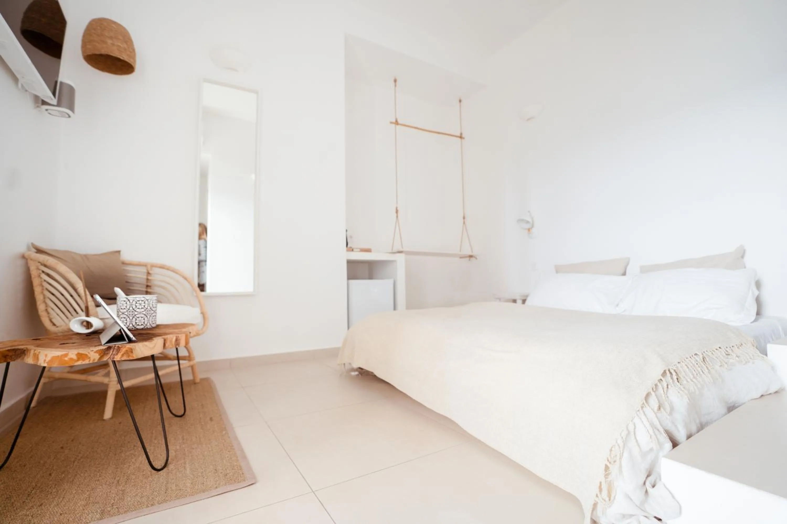 Bed in Break for two