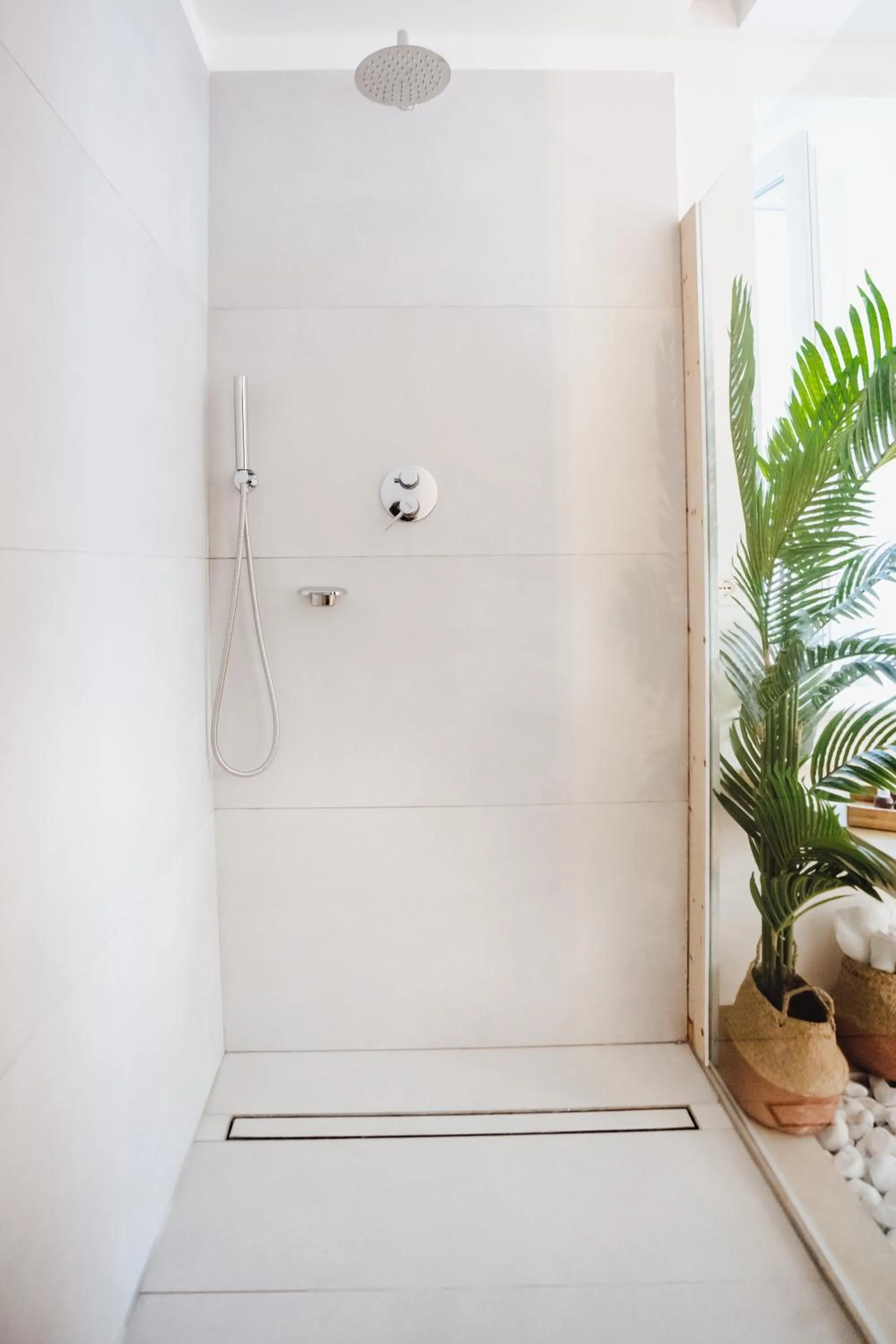 Shower in Break for two