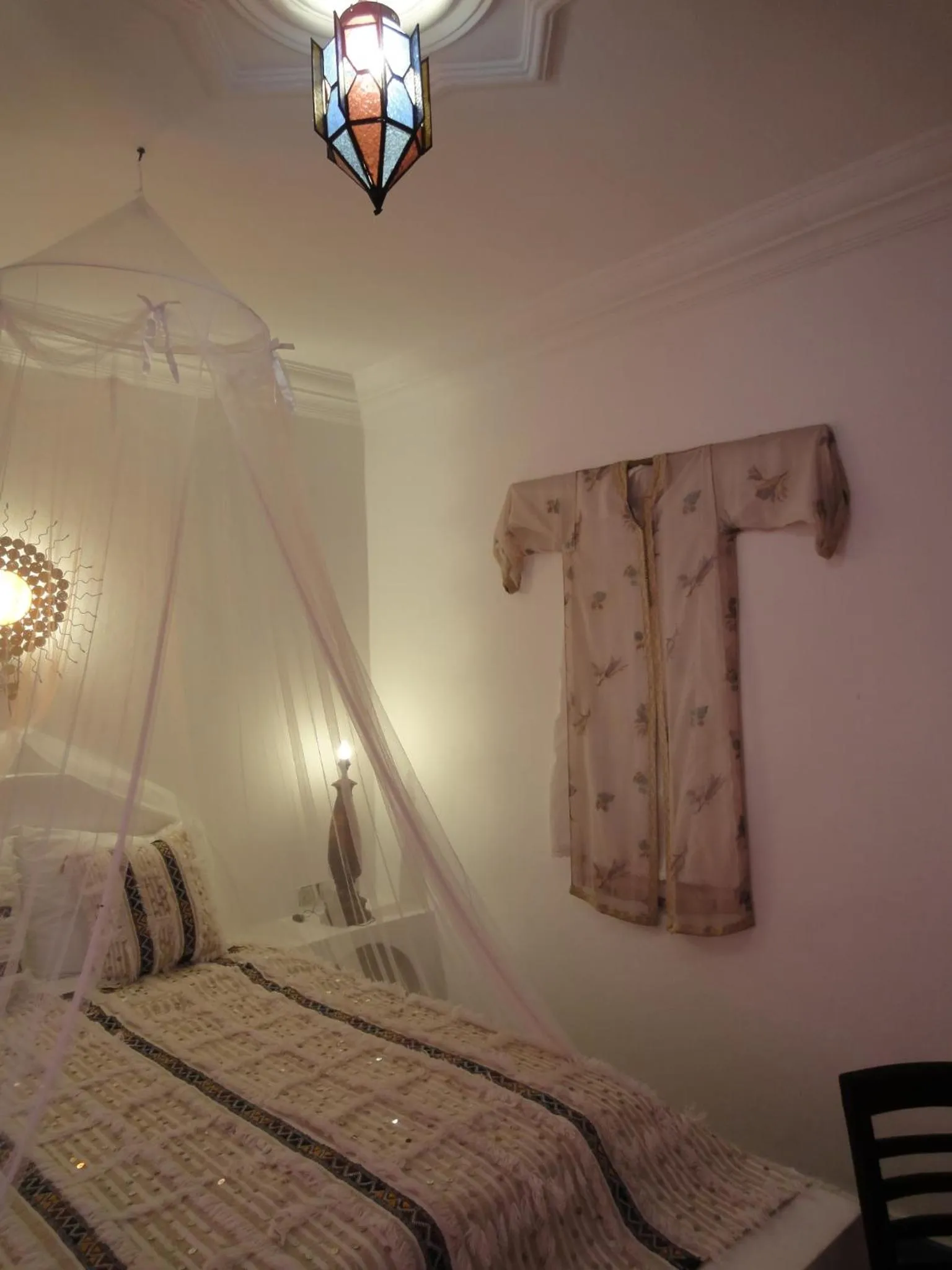 Bed in Hôtel Riad Gnaoua