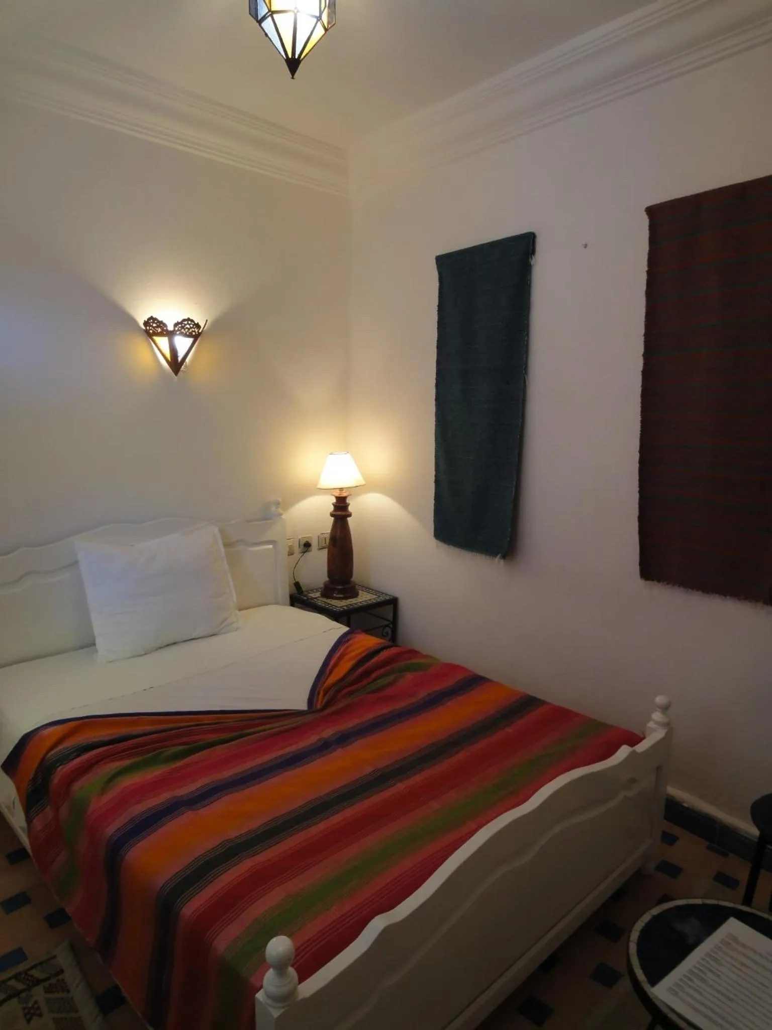Bed in Hôtel Riad Gnaoua