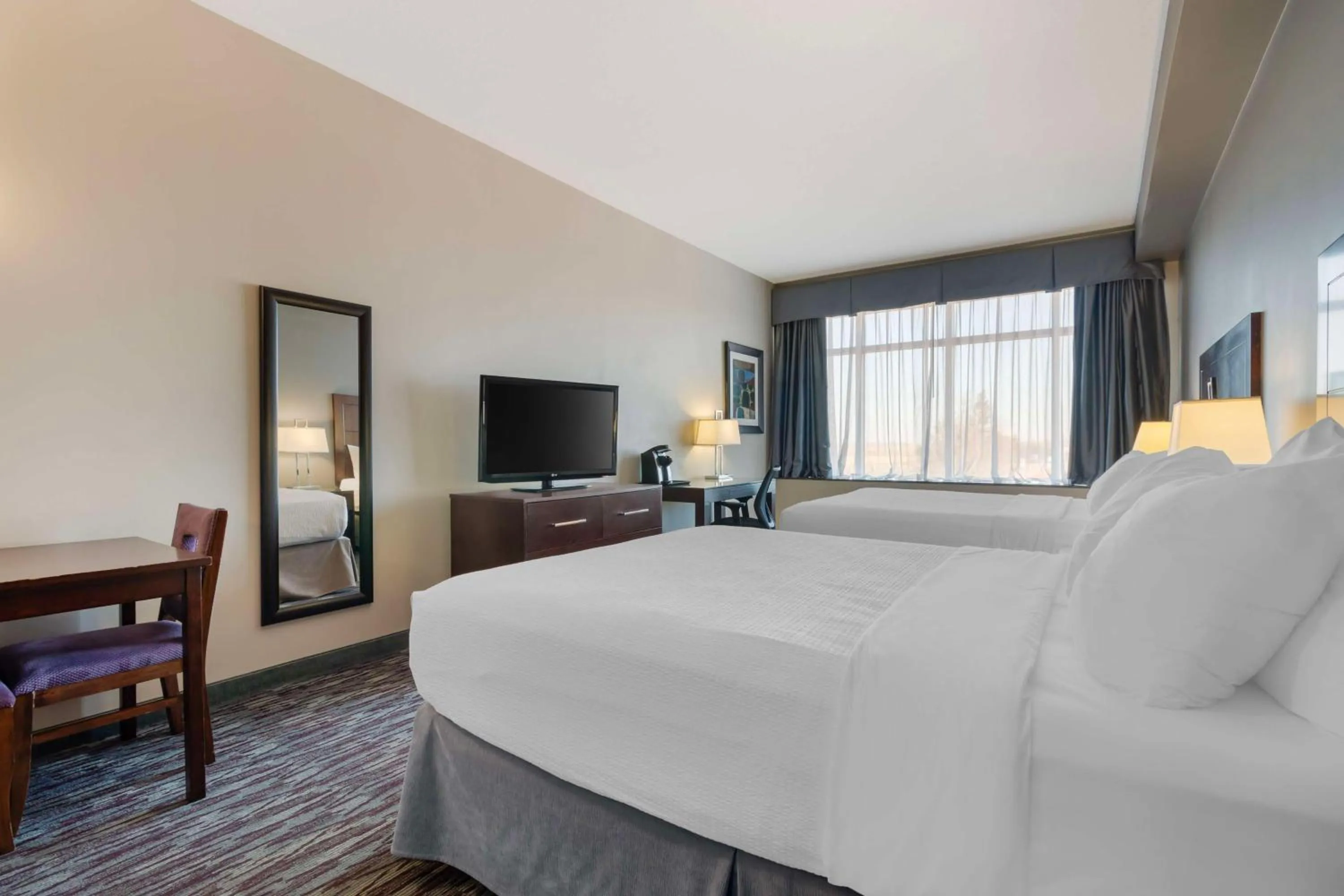 Bedroom, Bed in Best Western Plus Brandon Inn