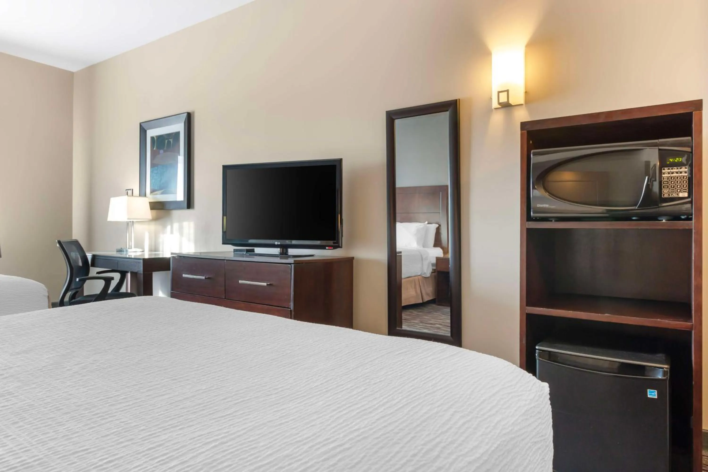 Bedroom, Bed in Best Western Plus Brandon Inn