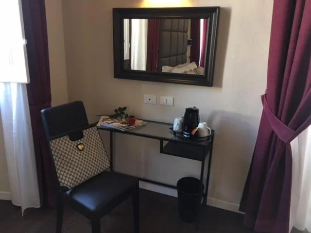 Coffee/tea facilities in 1suite firenze