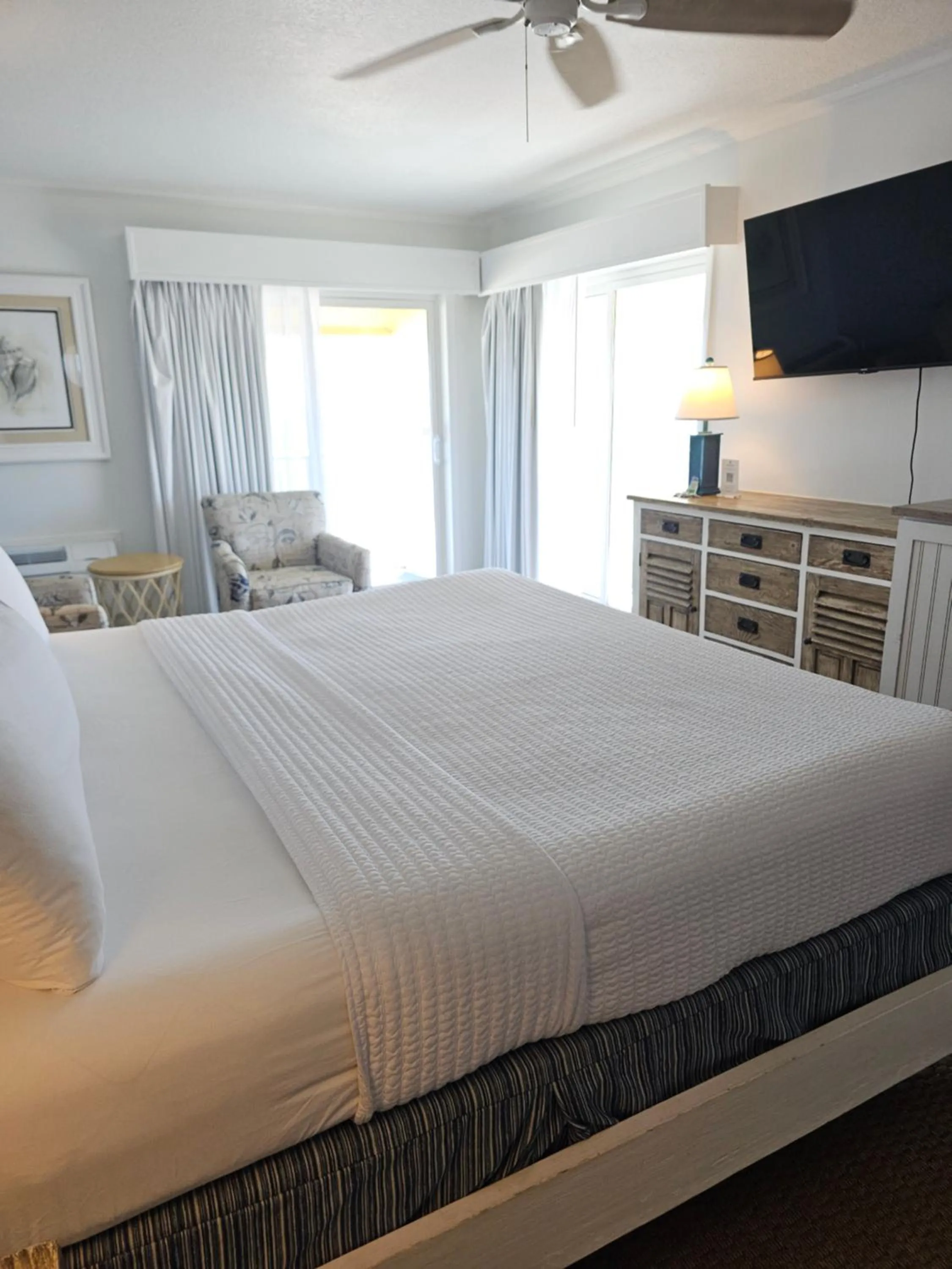 Bed in Surf Side Hotel