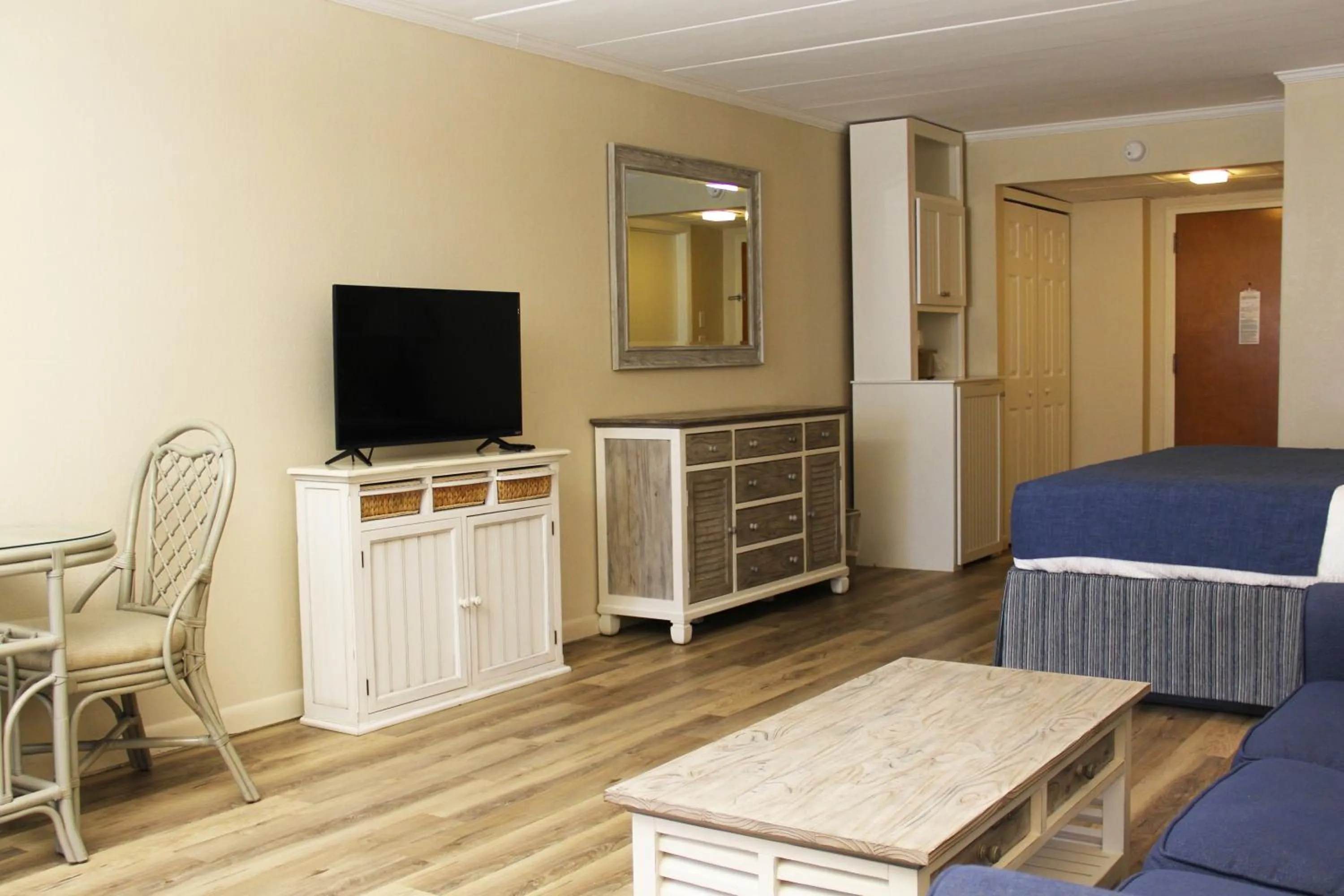 Bed in Surf Side Hotel