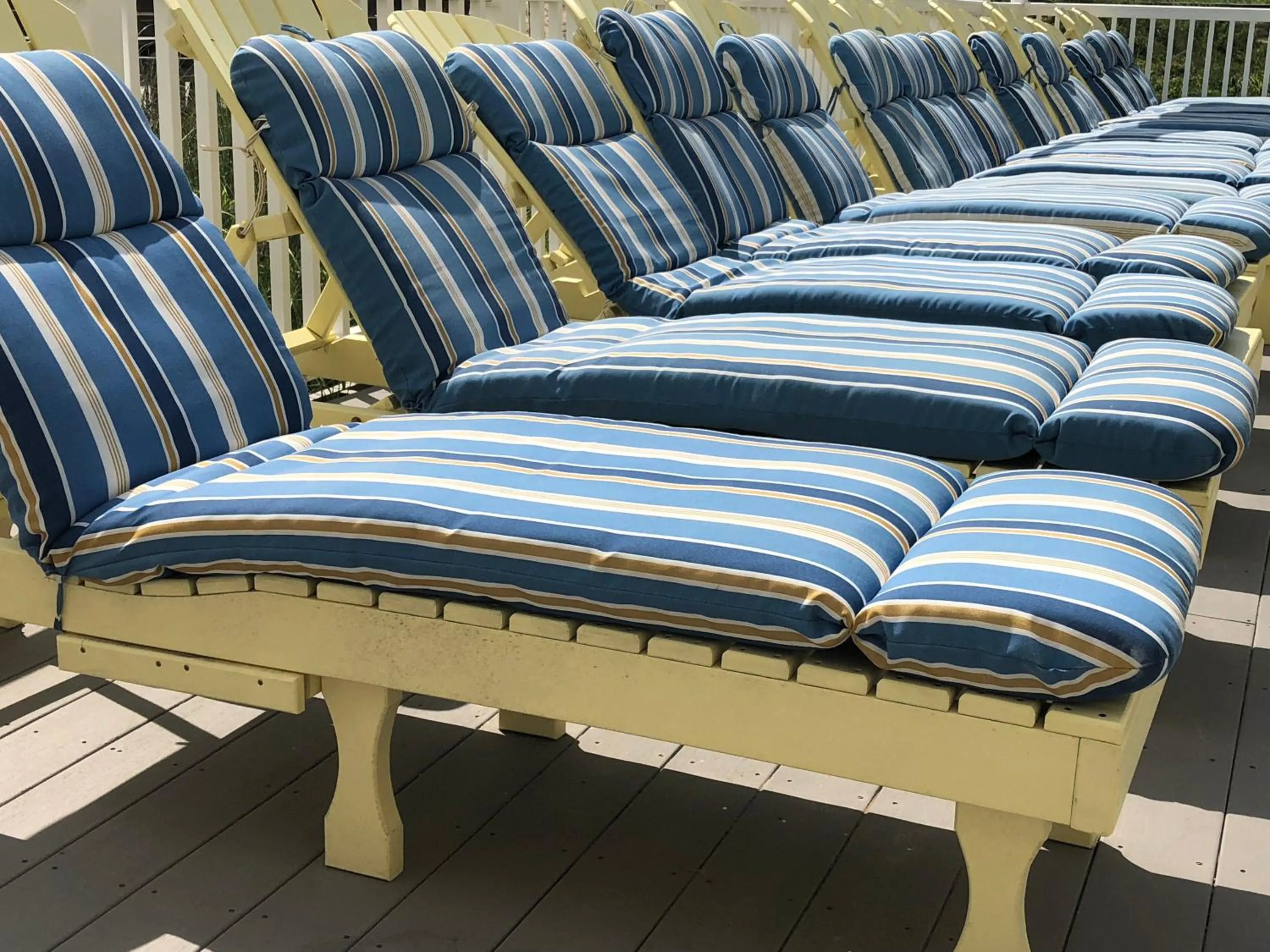 Swimming pool in Surf Side Hotel