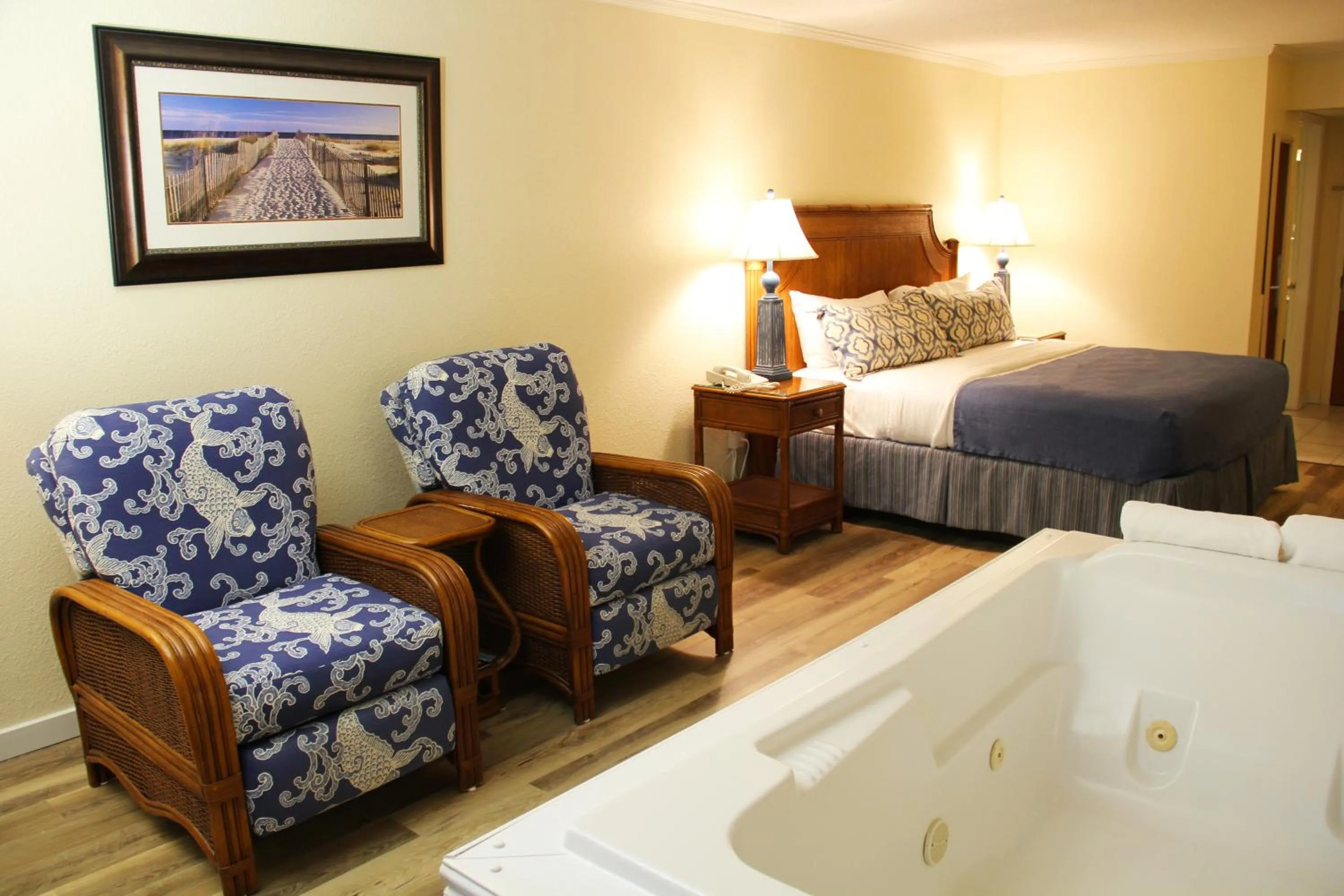 Bedroom, Bed in Surf Side Hotel