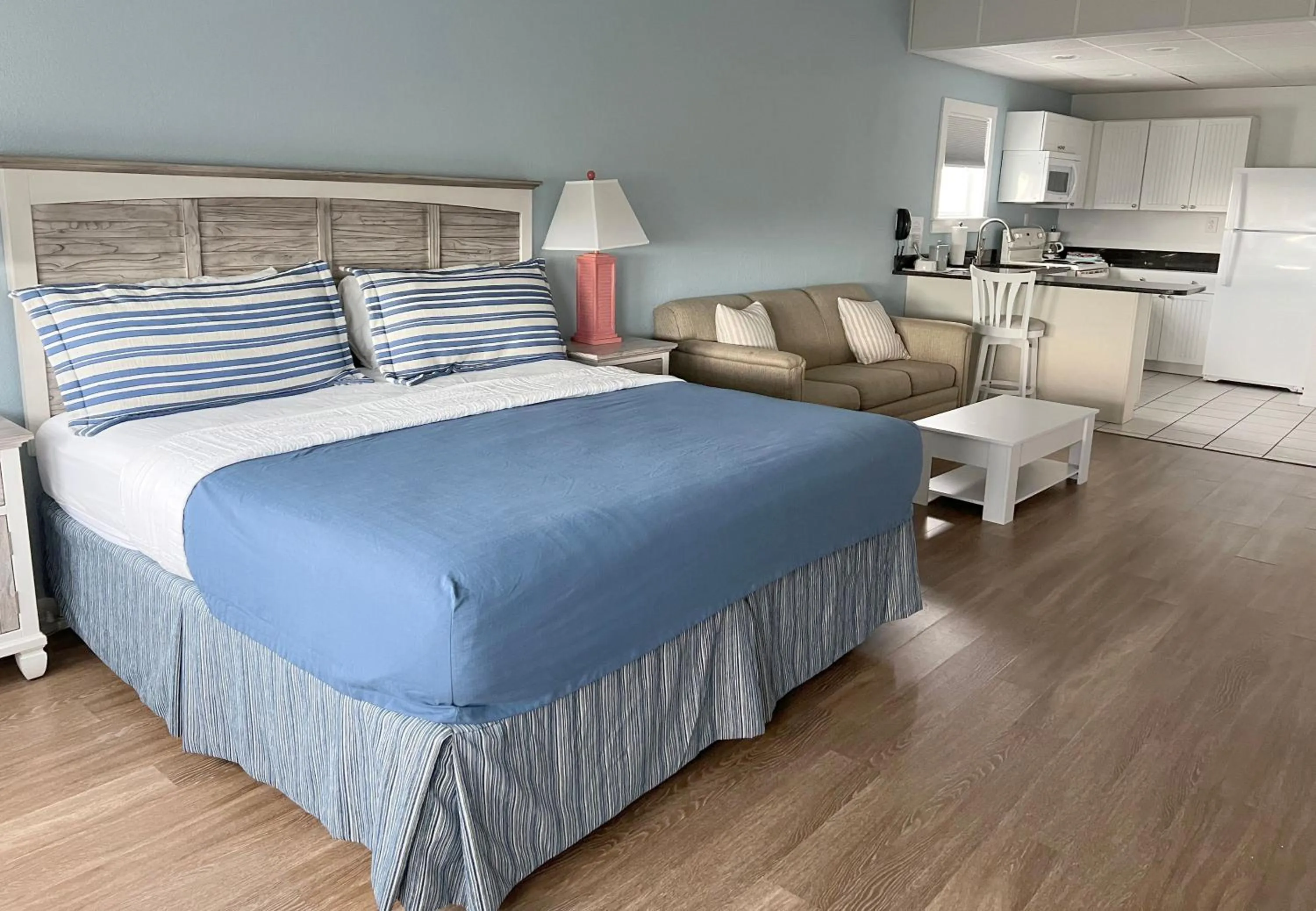 Bed in Surf Side Hotel