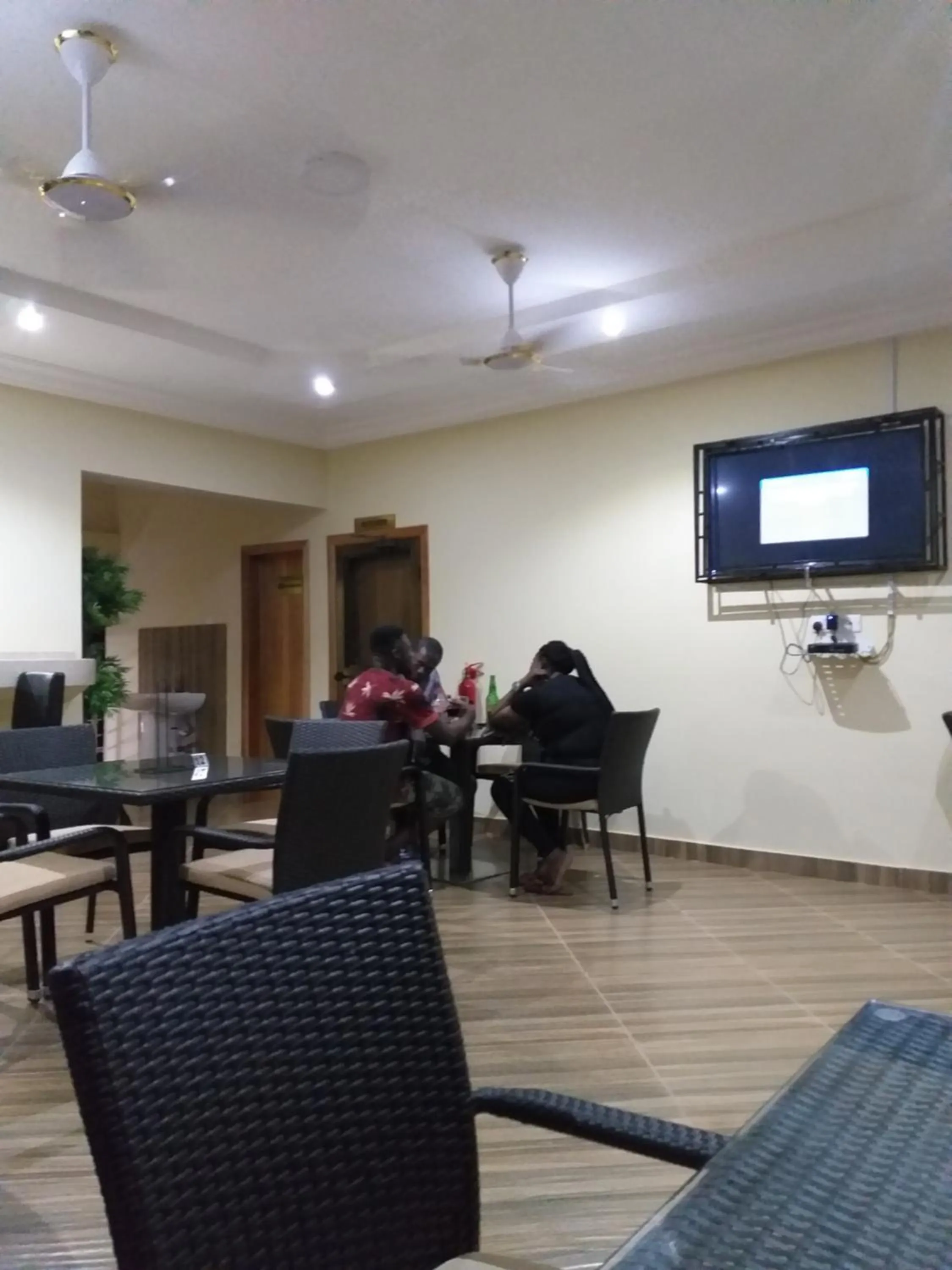 Seating area in Jeyads Lodge