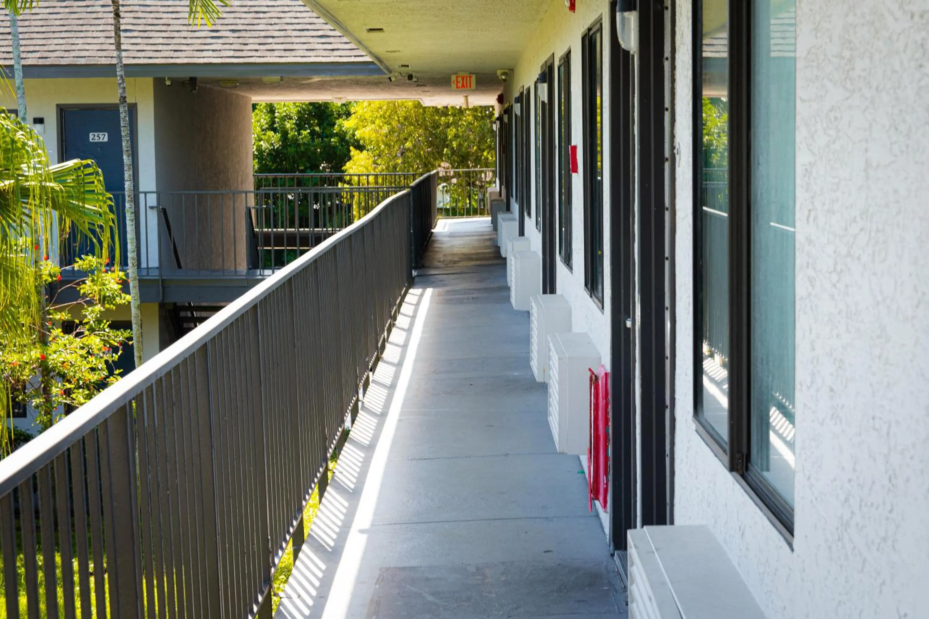 Property building in Motel 6-Lantana West Palm Beach, FL