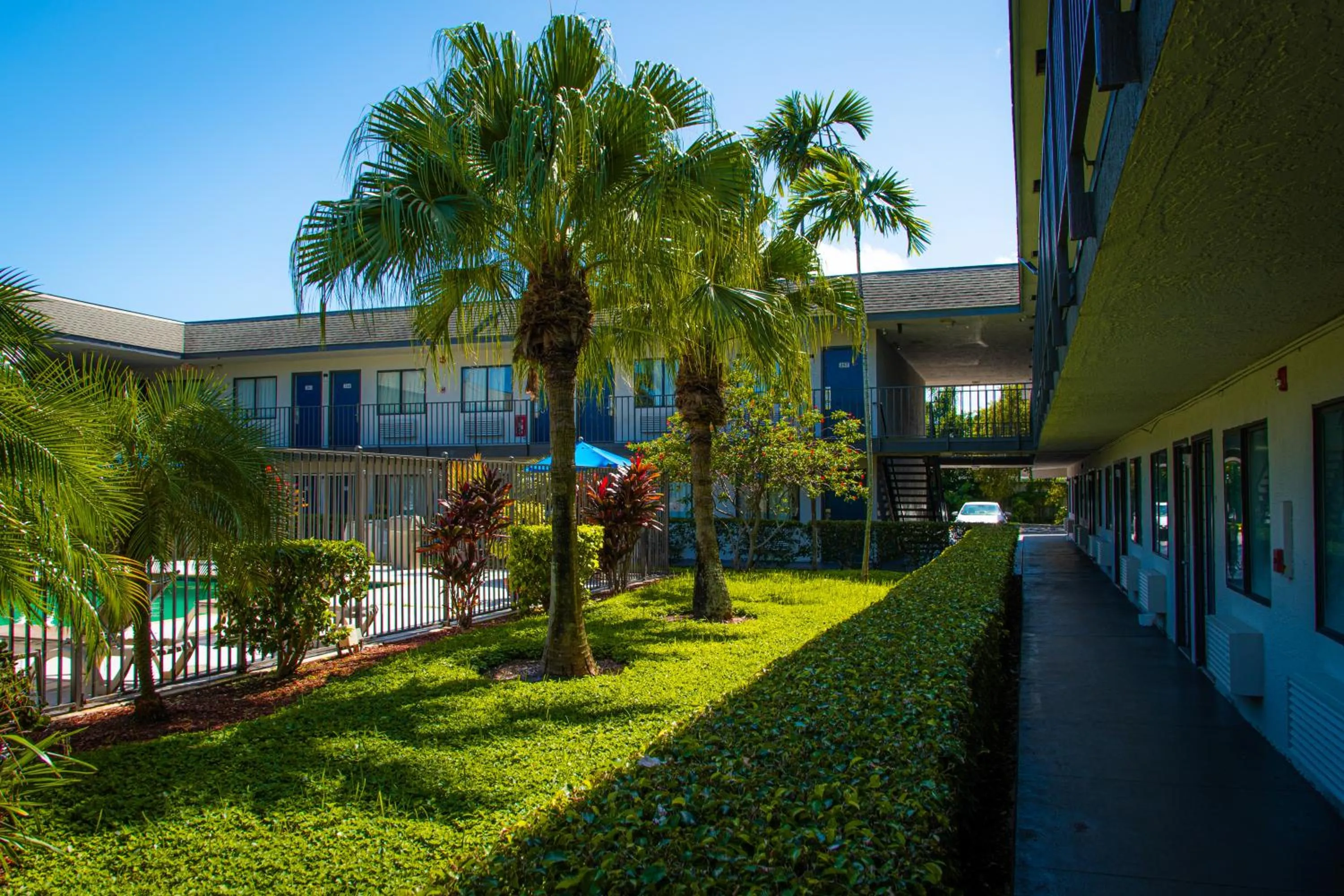 Property building in Motel 6-Lantana West Palm Beach, FL