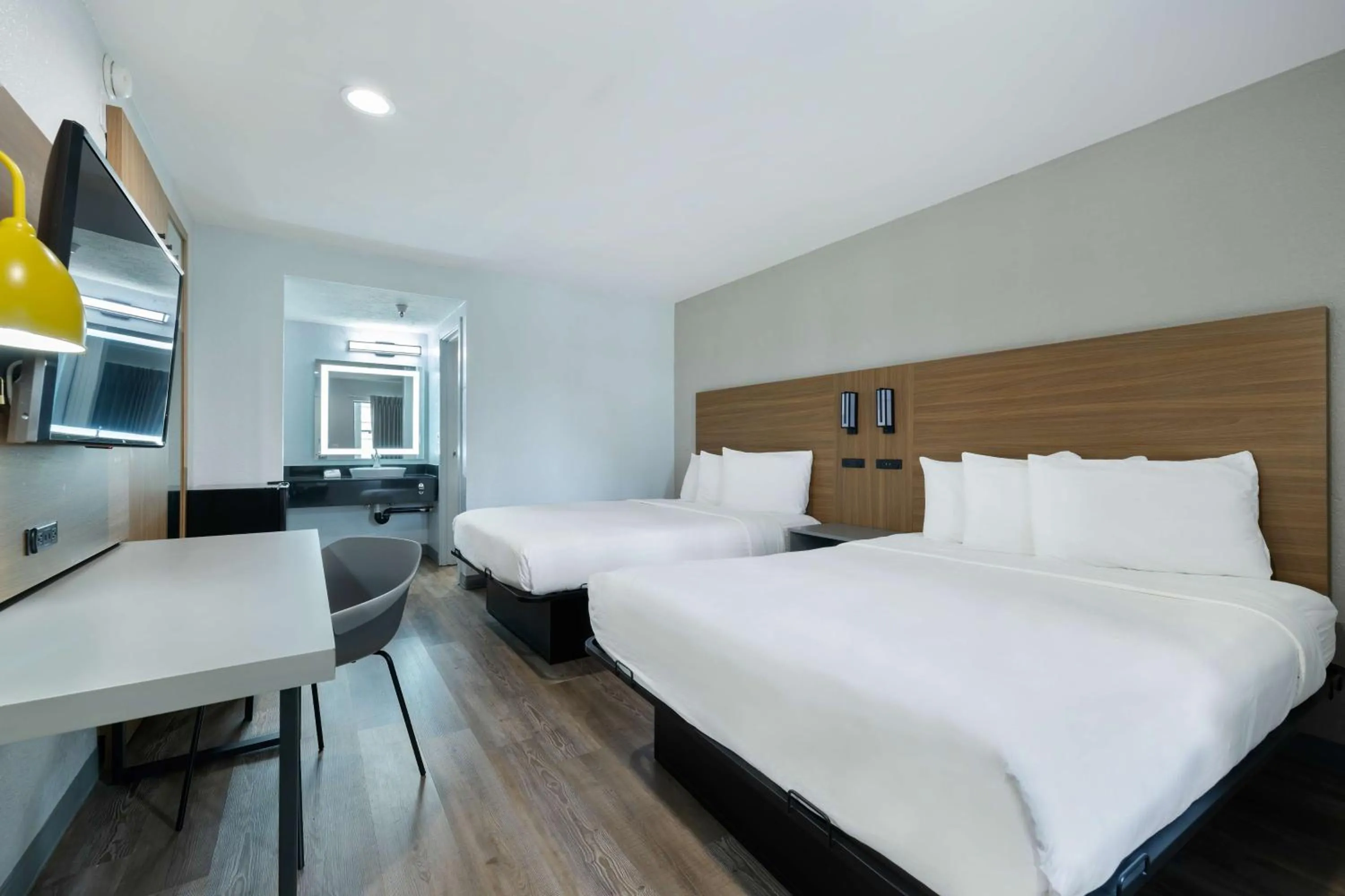 Bedroom, Bed in Motel 6-Santa Ana, CA