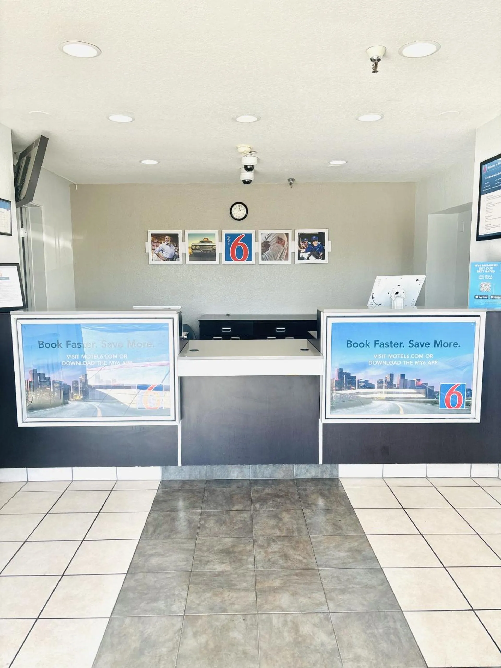 Coffee/tea facilities in Motel 6-Santa Ana, CA