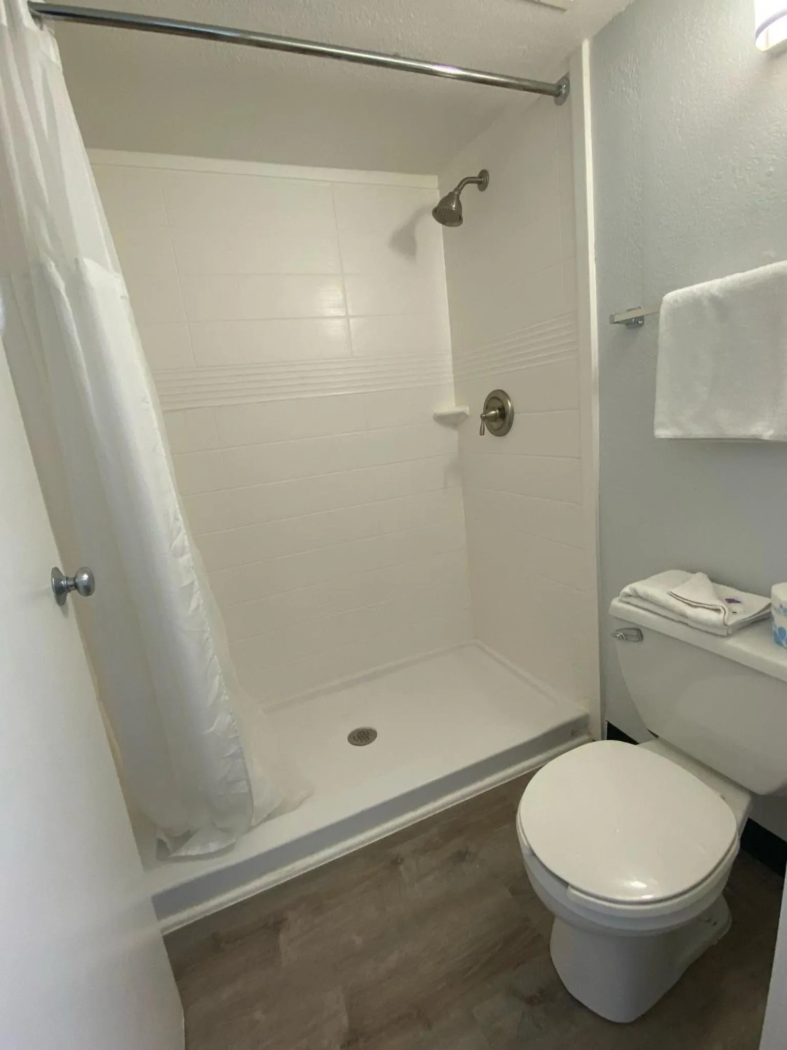 Motel 6-Windsor Locks, CT - Hartford