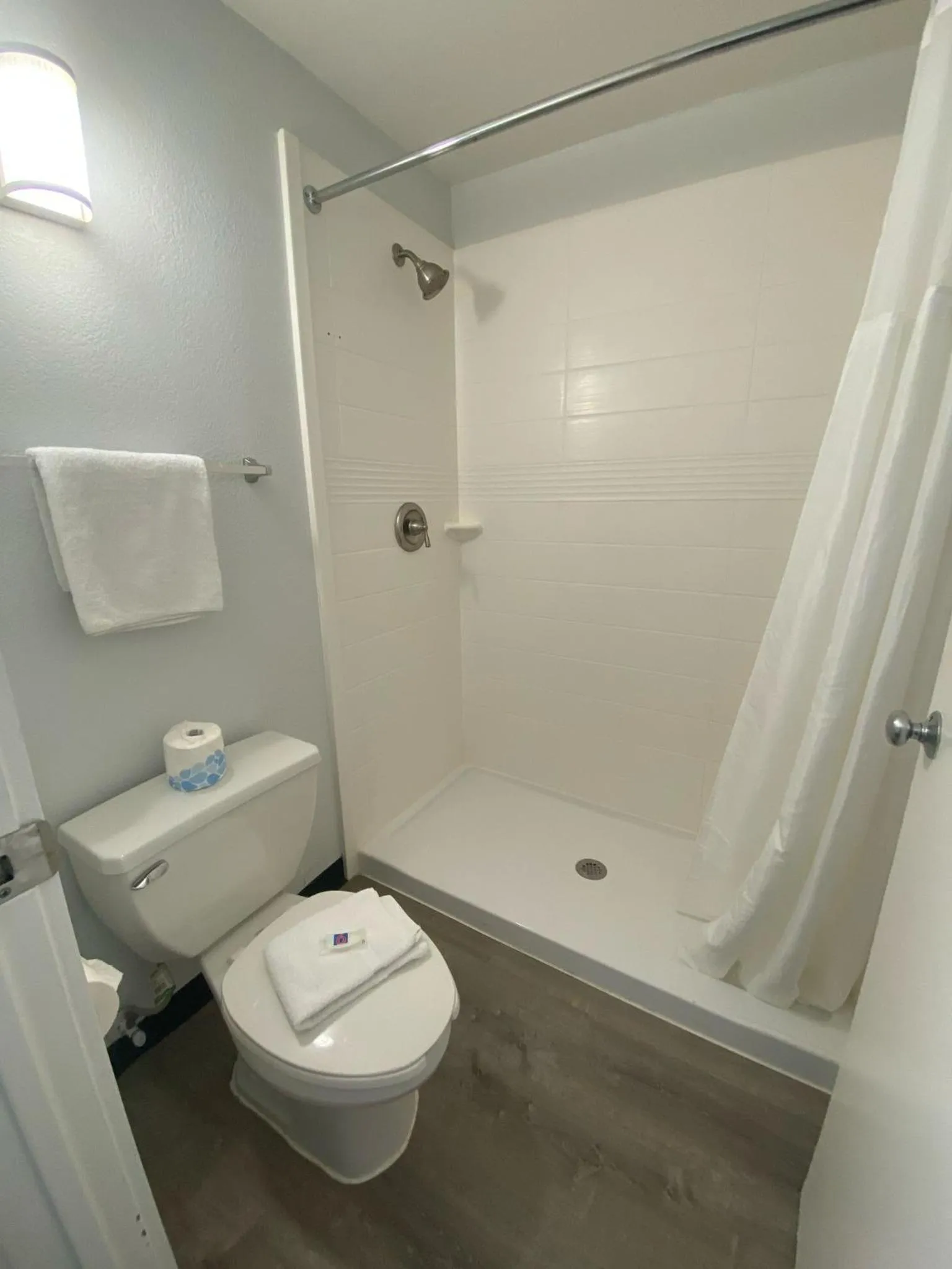 Motel 6-Windsor Locks, CT - Hartford