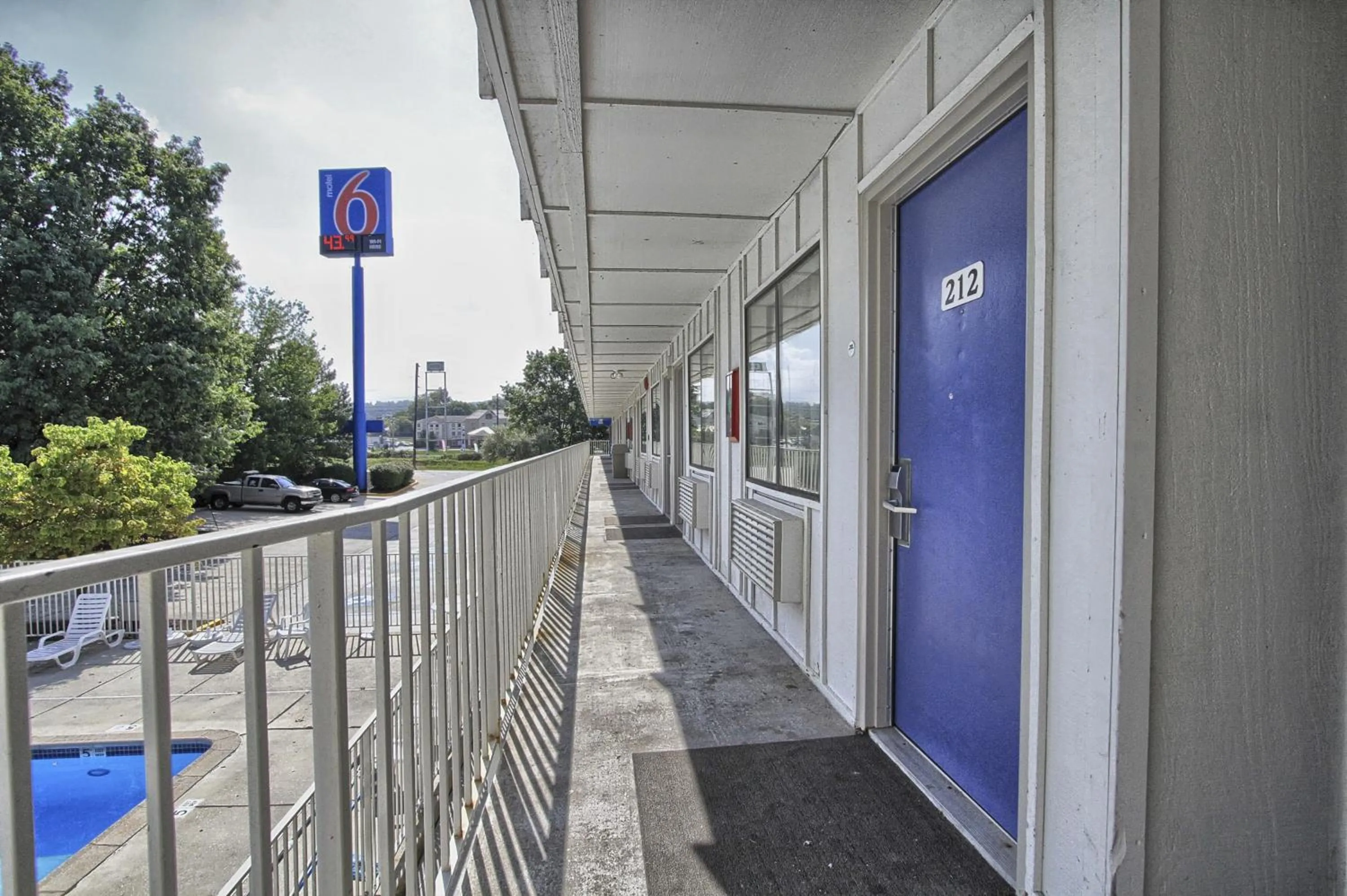 Facade/entrance in Motel 6-New Cumberland, PA - Harrisburg - Hershey South