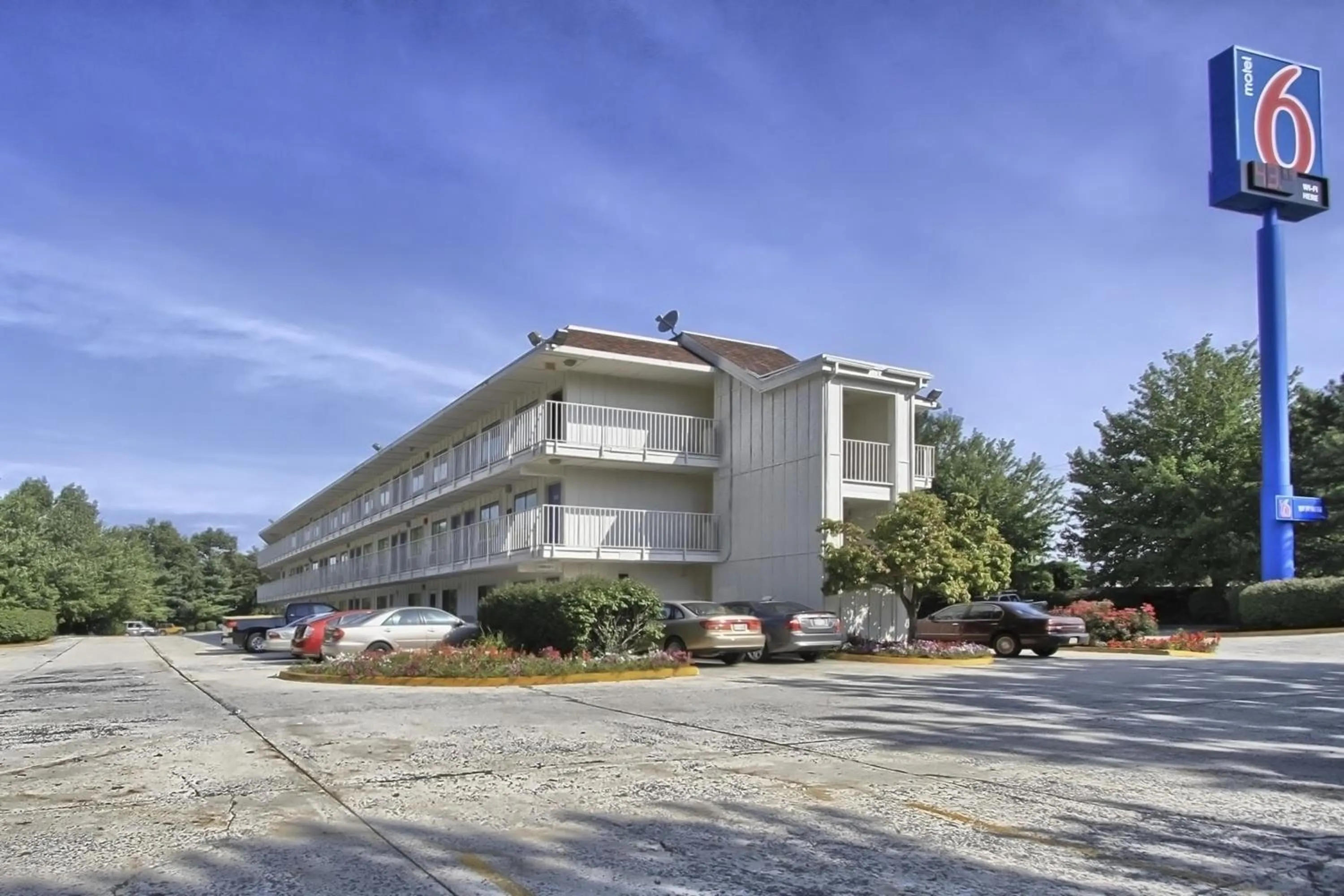Facade/entrance in Motel 6-New Cumberland, PA - Harrisburg - Hershey South