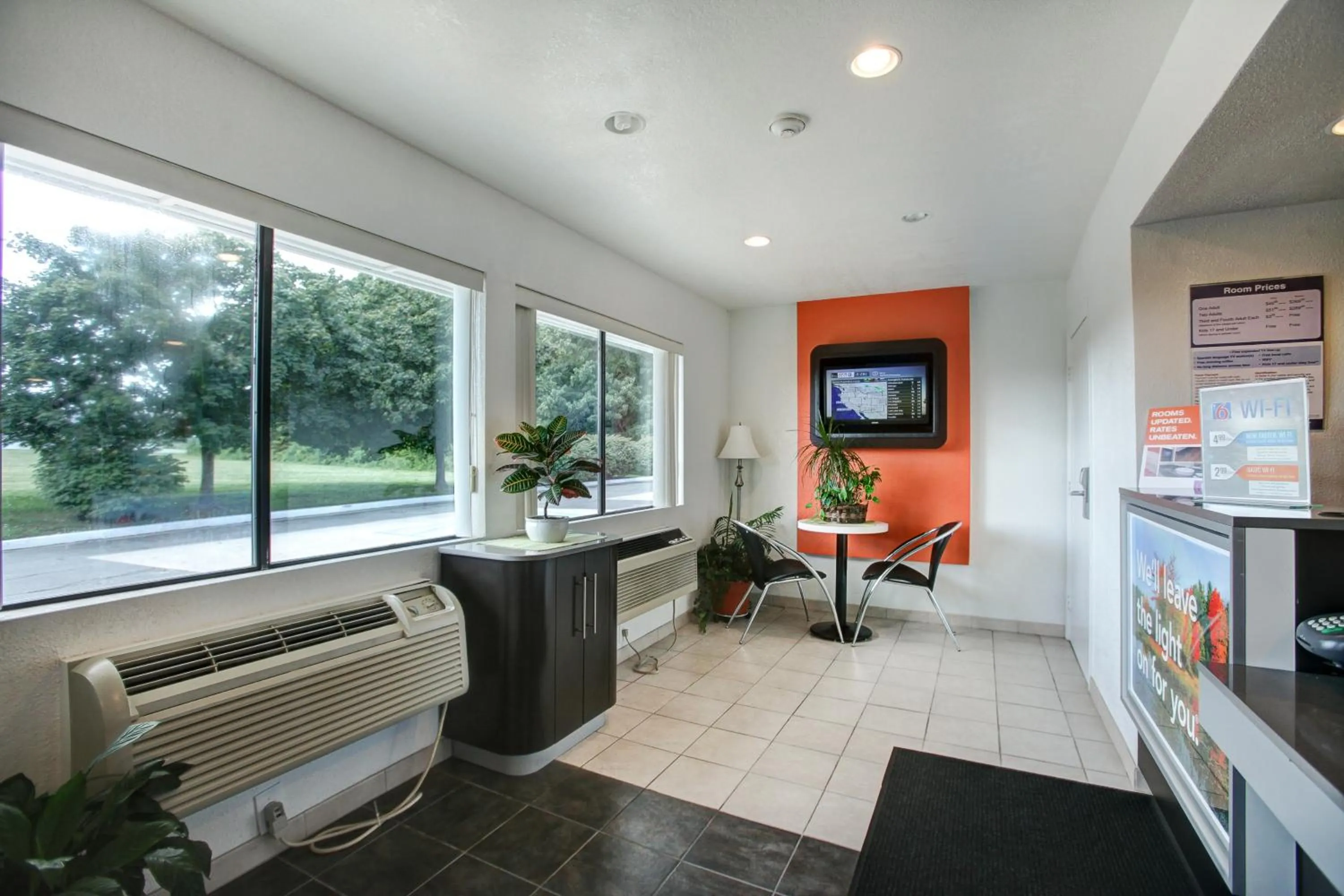 Lobby or reception in Motel 6-Elkton, MD