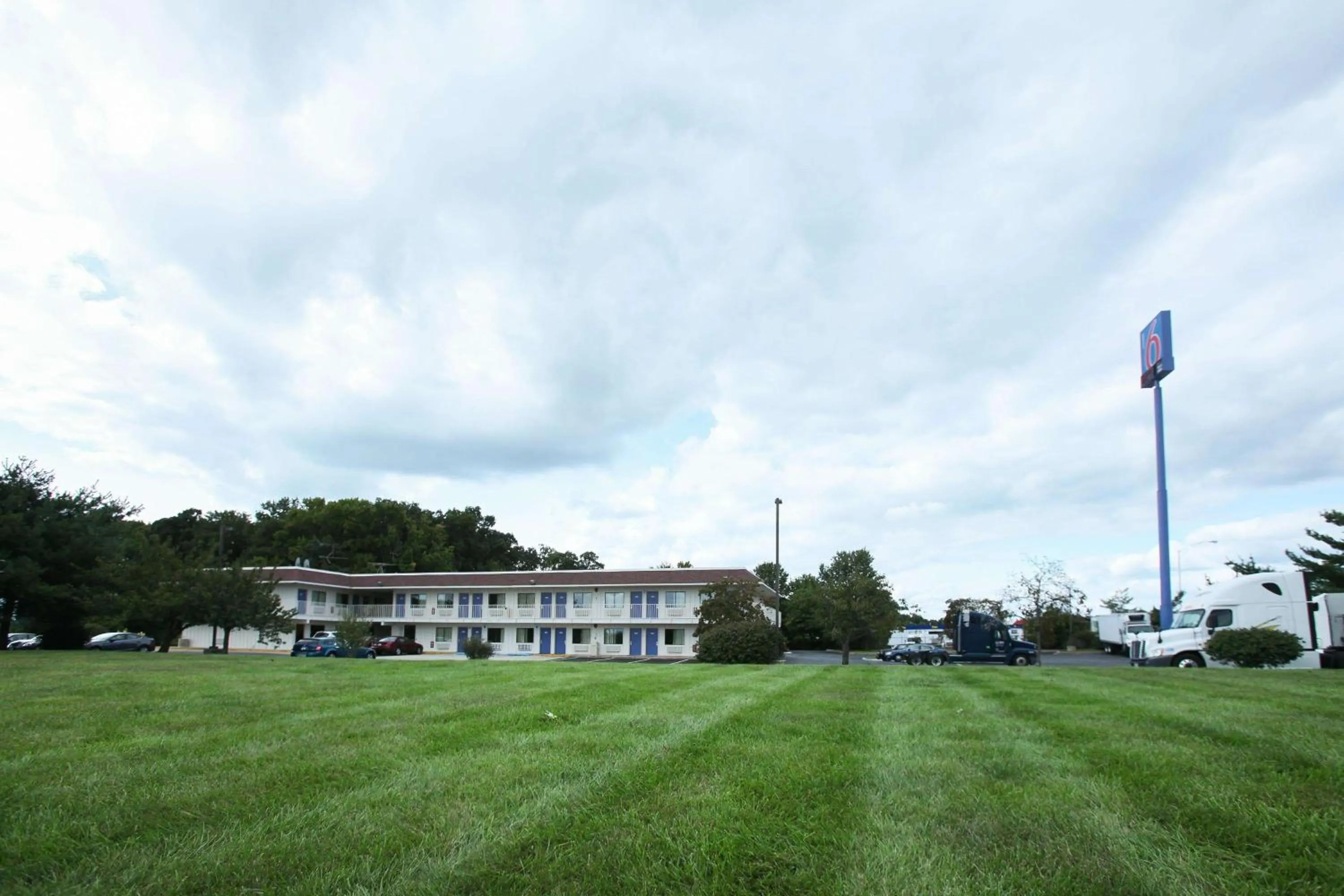 Property building in Motel 6-Elkton, MD
