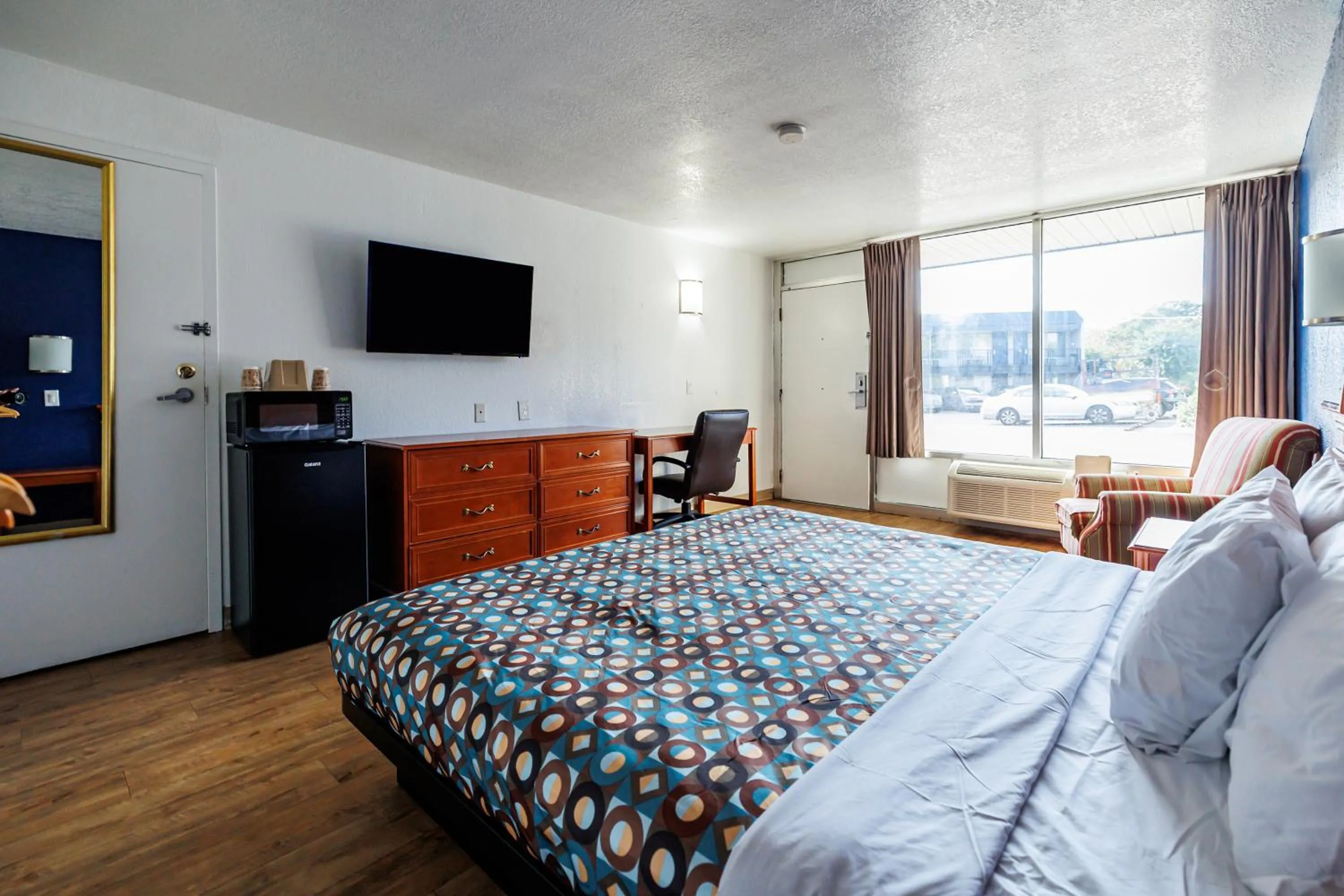 Bedroom, Bed in Budget Inn Greenville By Hotel O I-85