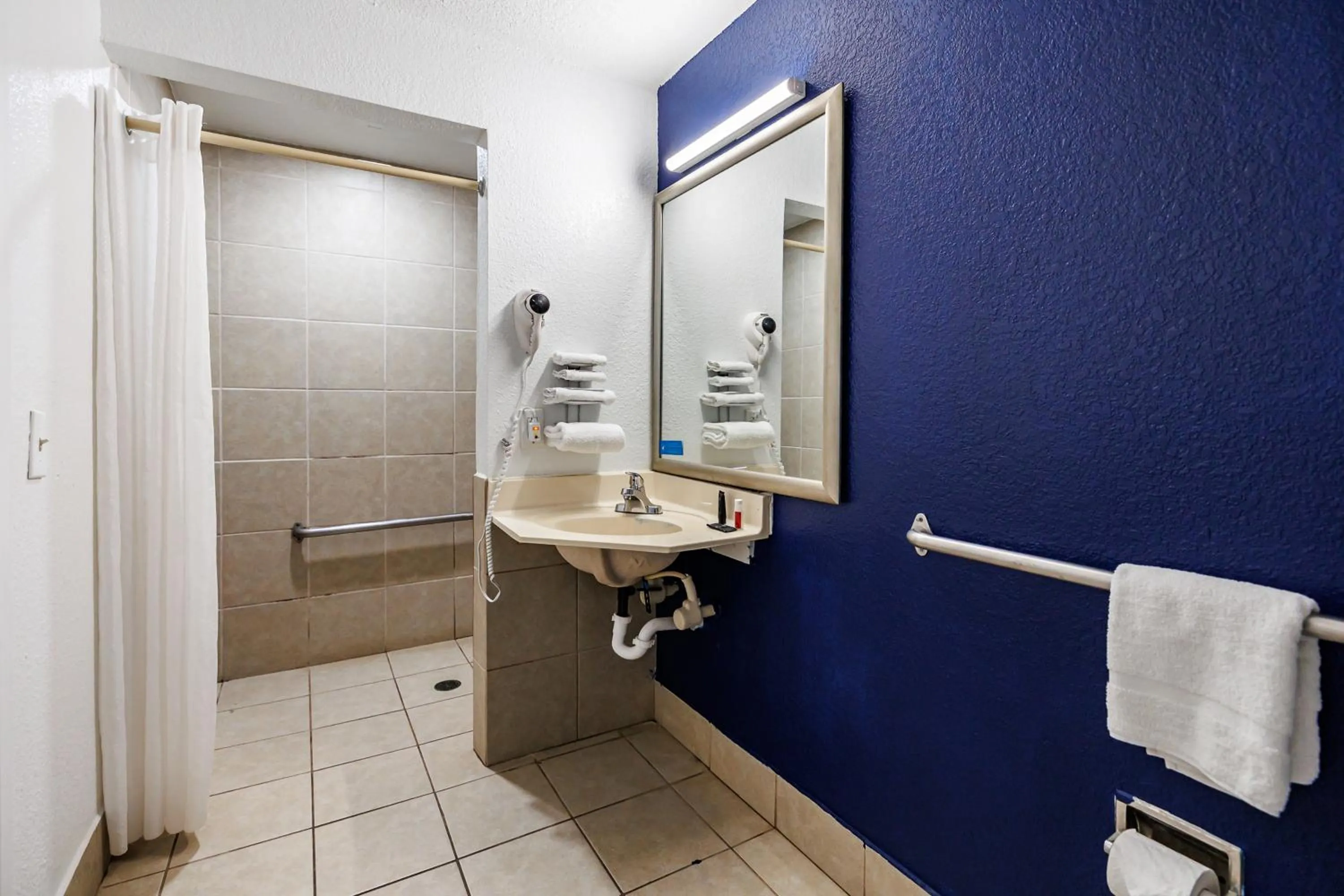 Bathroom in Budget Inn Greenville By Hotel O I-85