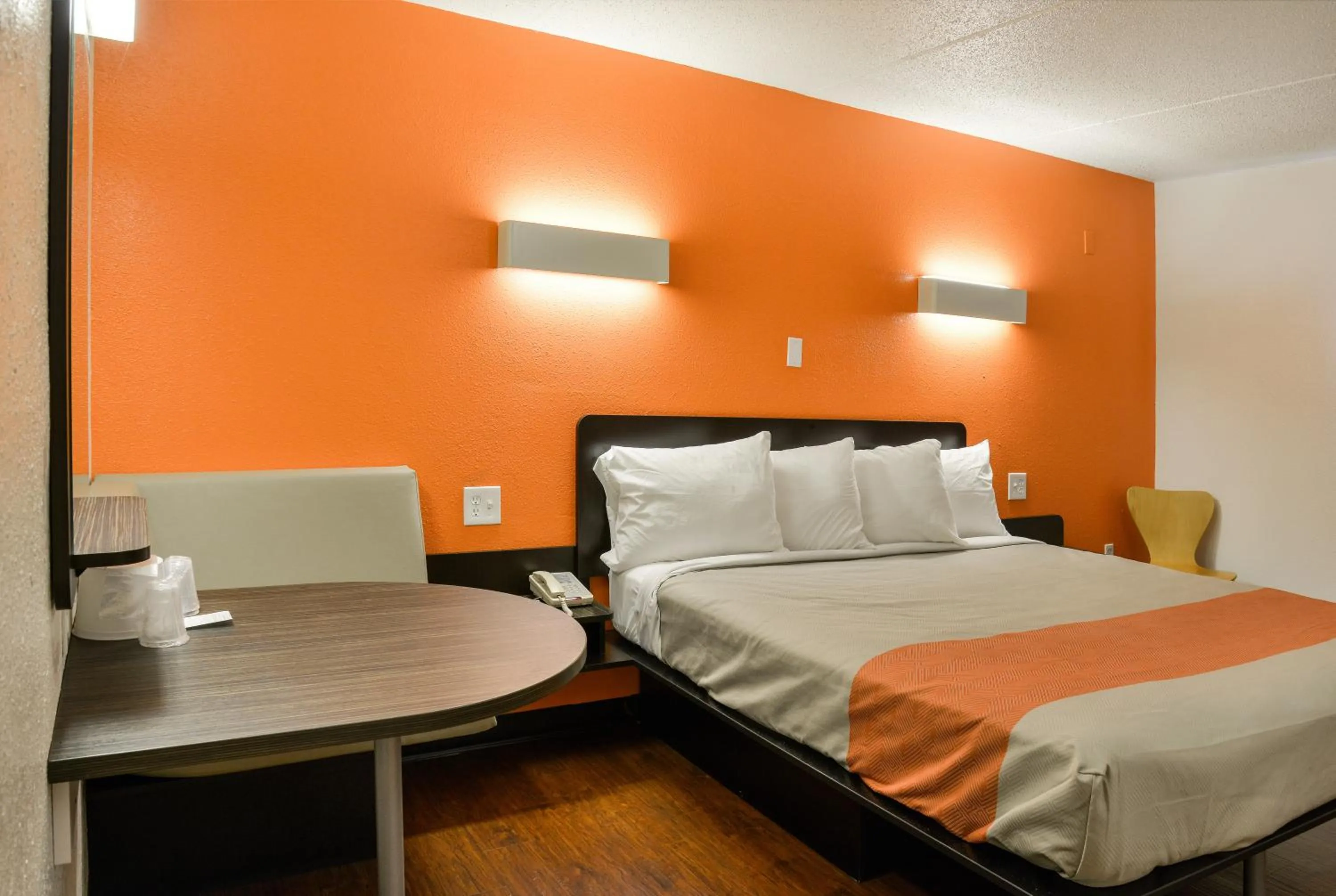 Bedroom, Bed in Motel 6-Toledo, OH